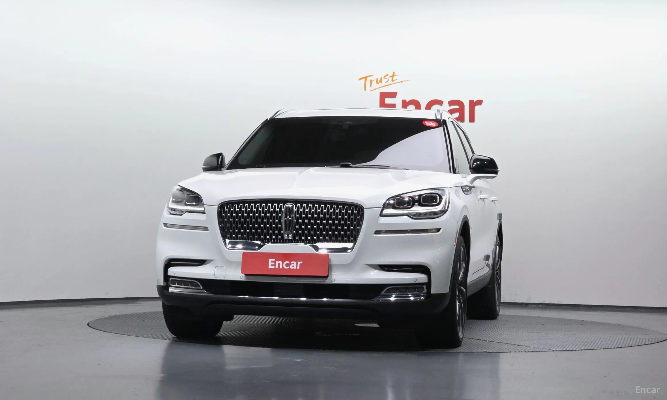 Lincoln Aviator 2nd Generation превью 3