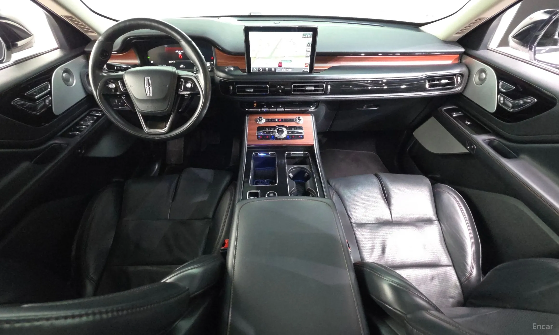Lincoln Aviator 2nd Generation превью 7