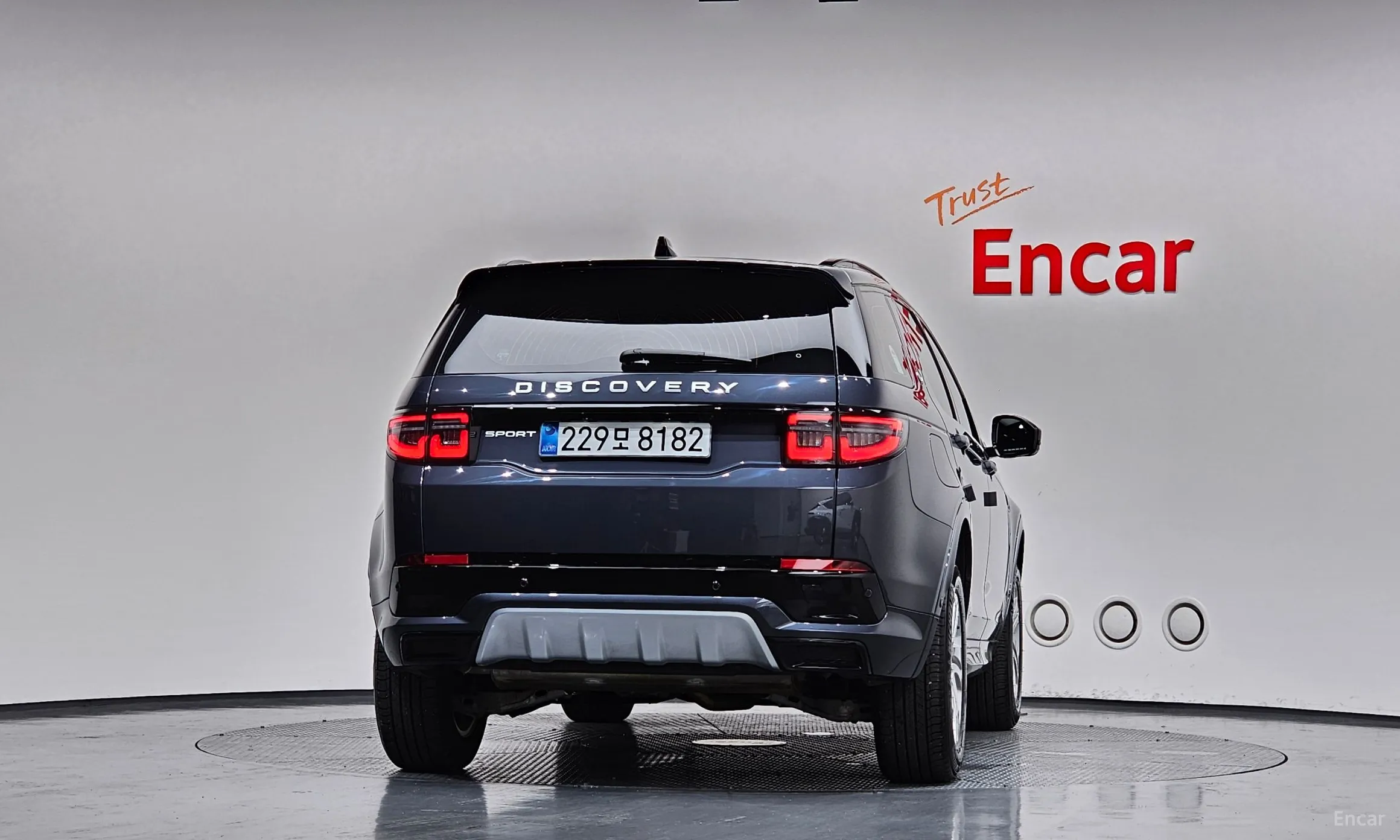 Land Rover Discovery Sports превью 4
