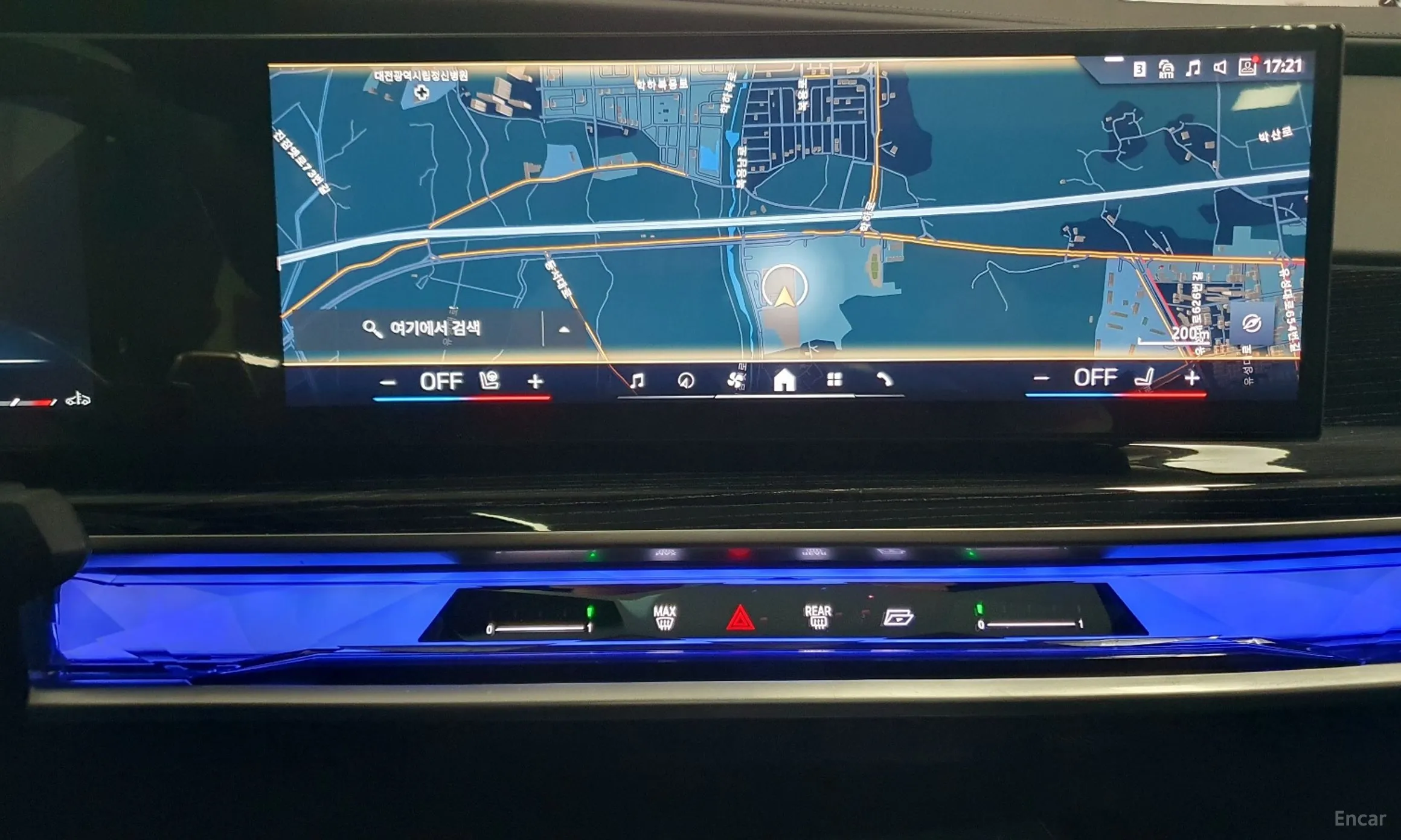 BMW 7 Series (G70) превью 15