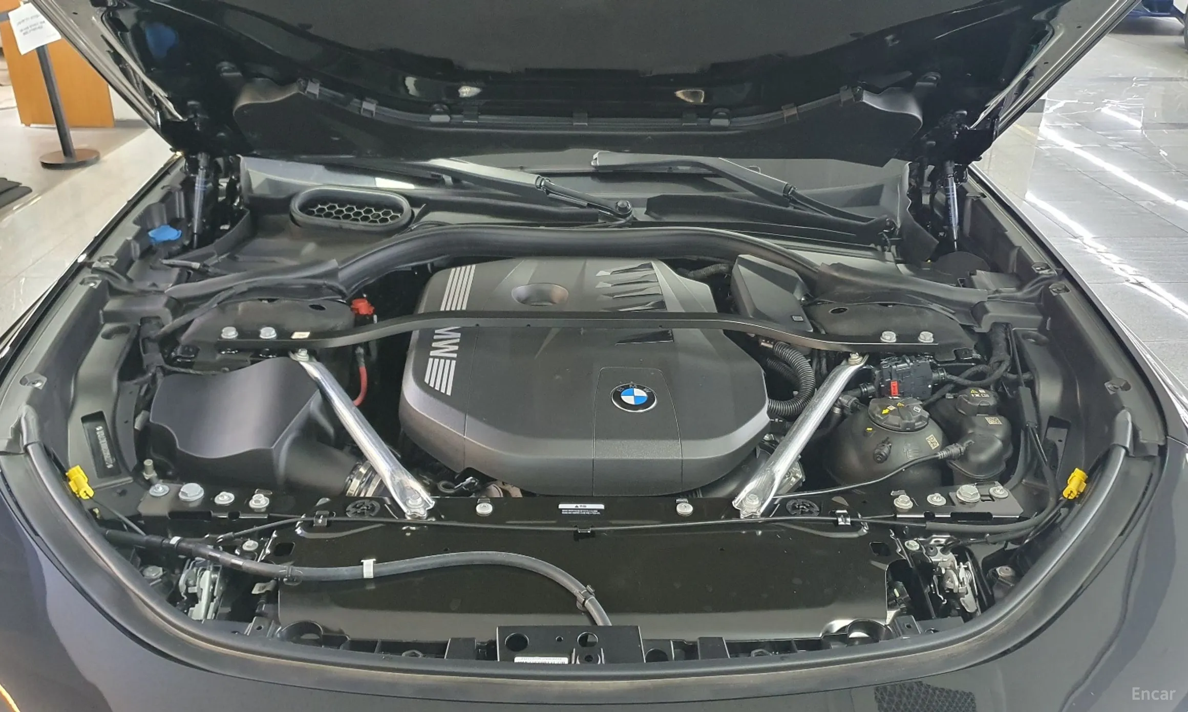BMW 7 Series (G70) превью 6