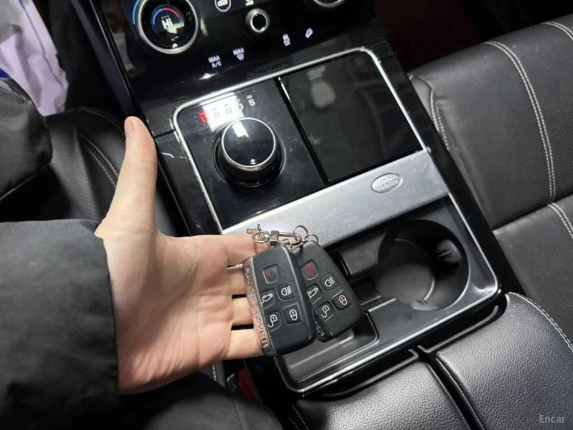 Land Rover Range Rover Bella превью 13