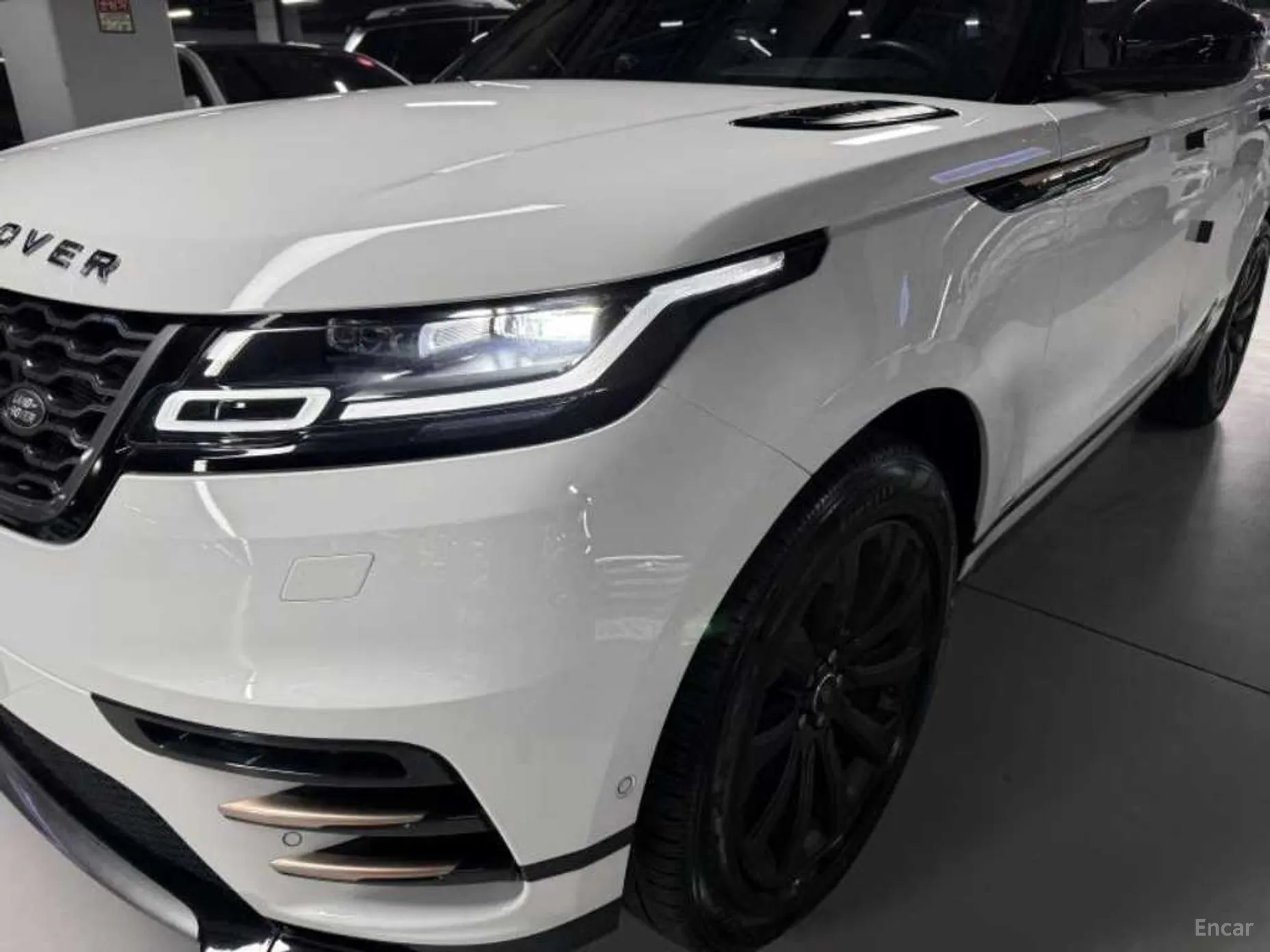 Land Rover Range Rover Bella превью 17
