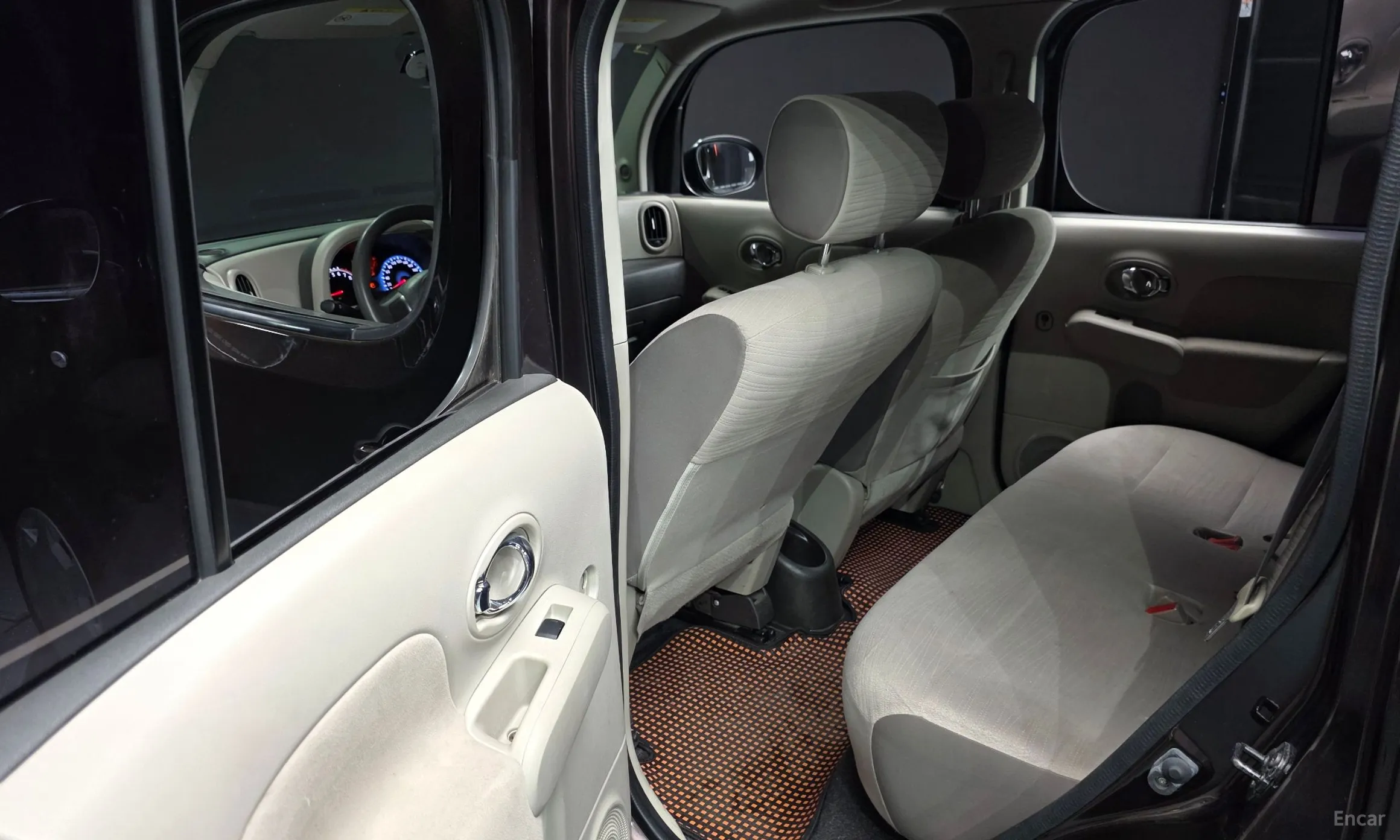 Nissan Cube превью 12