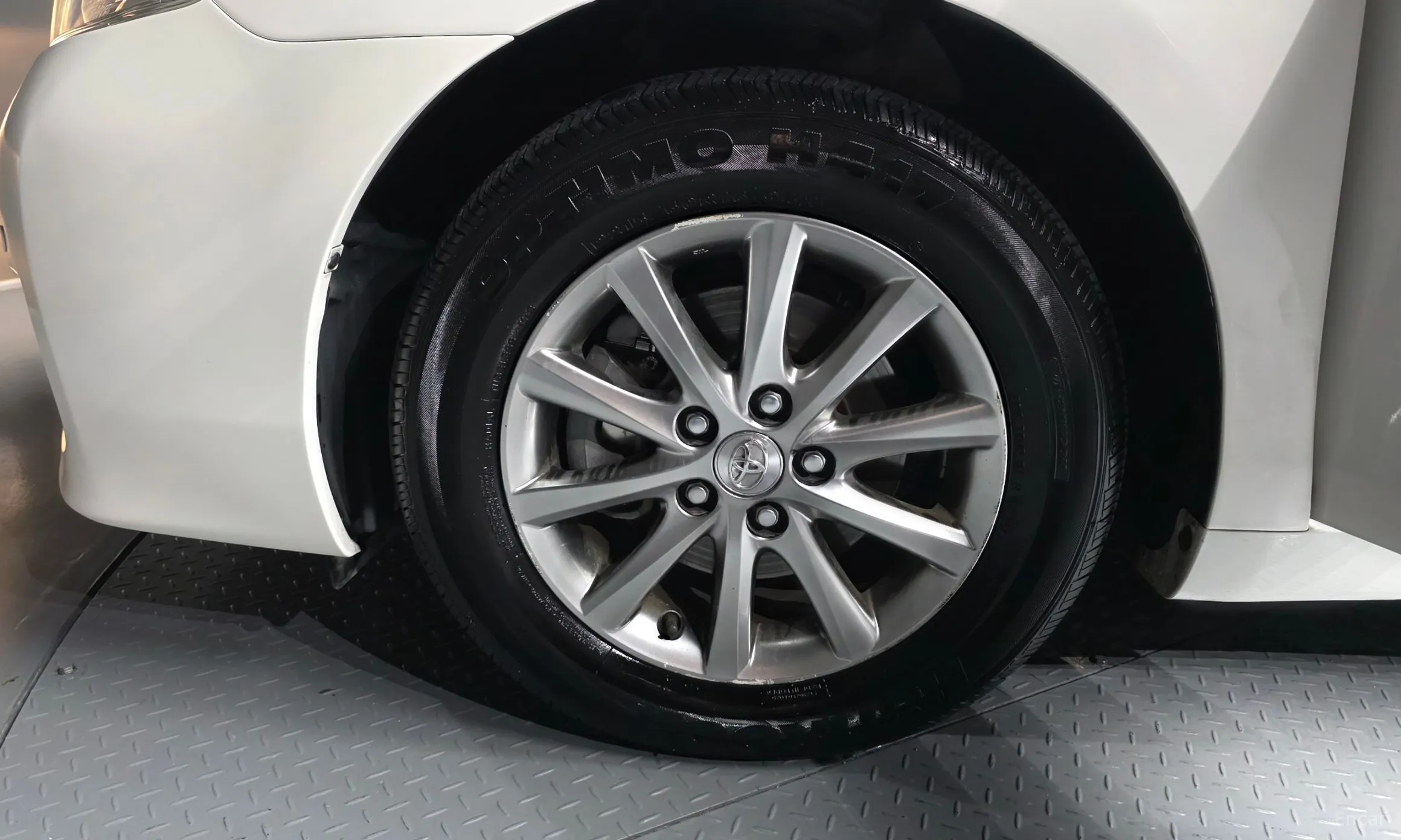 Toyota Camry превью 5