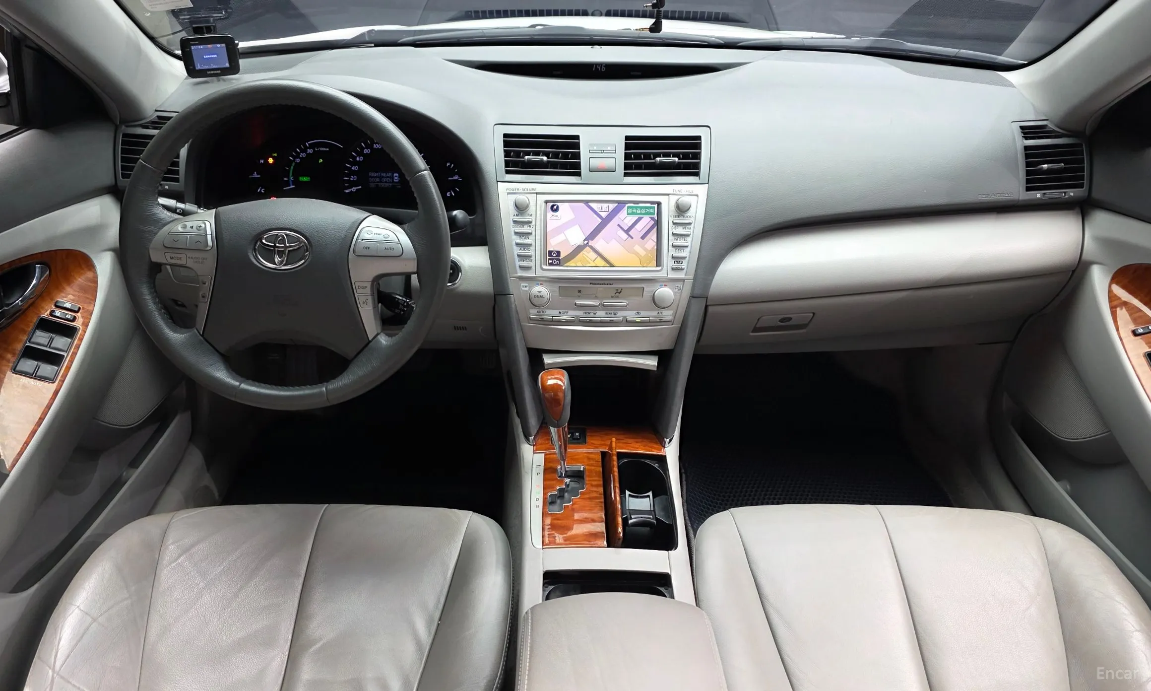 Toyota Camry превью 7