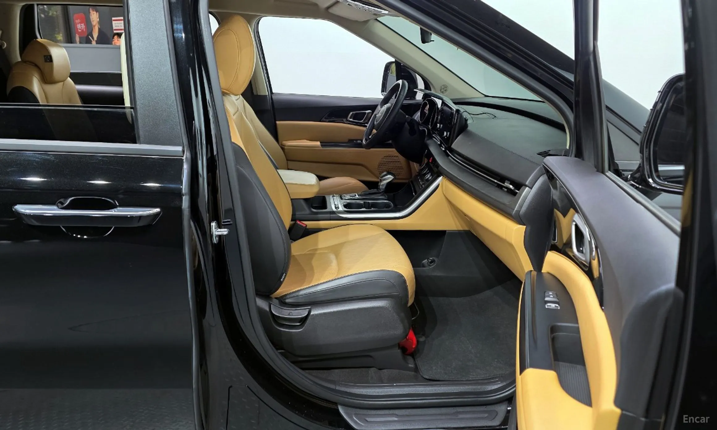 Kia Carnival Gen 4 превью 11