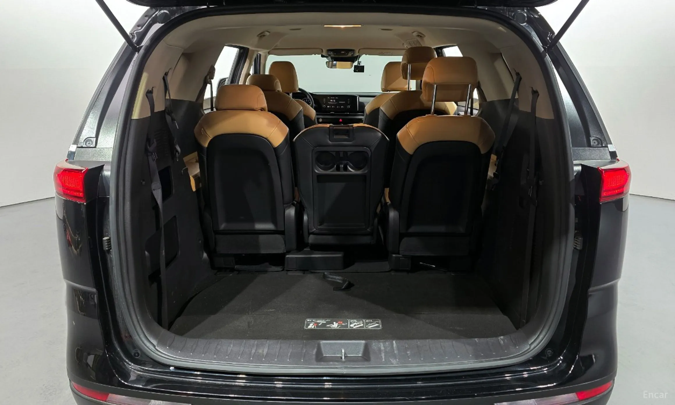 Kia Carnival Gen 4 превью 20