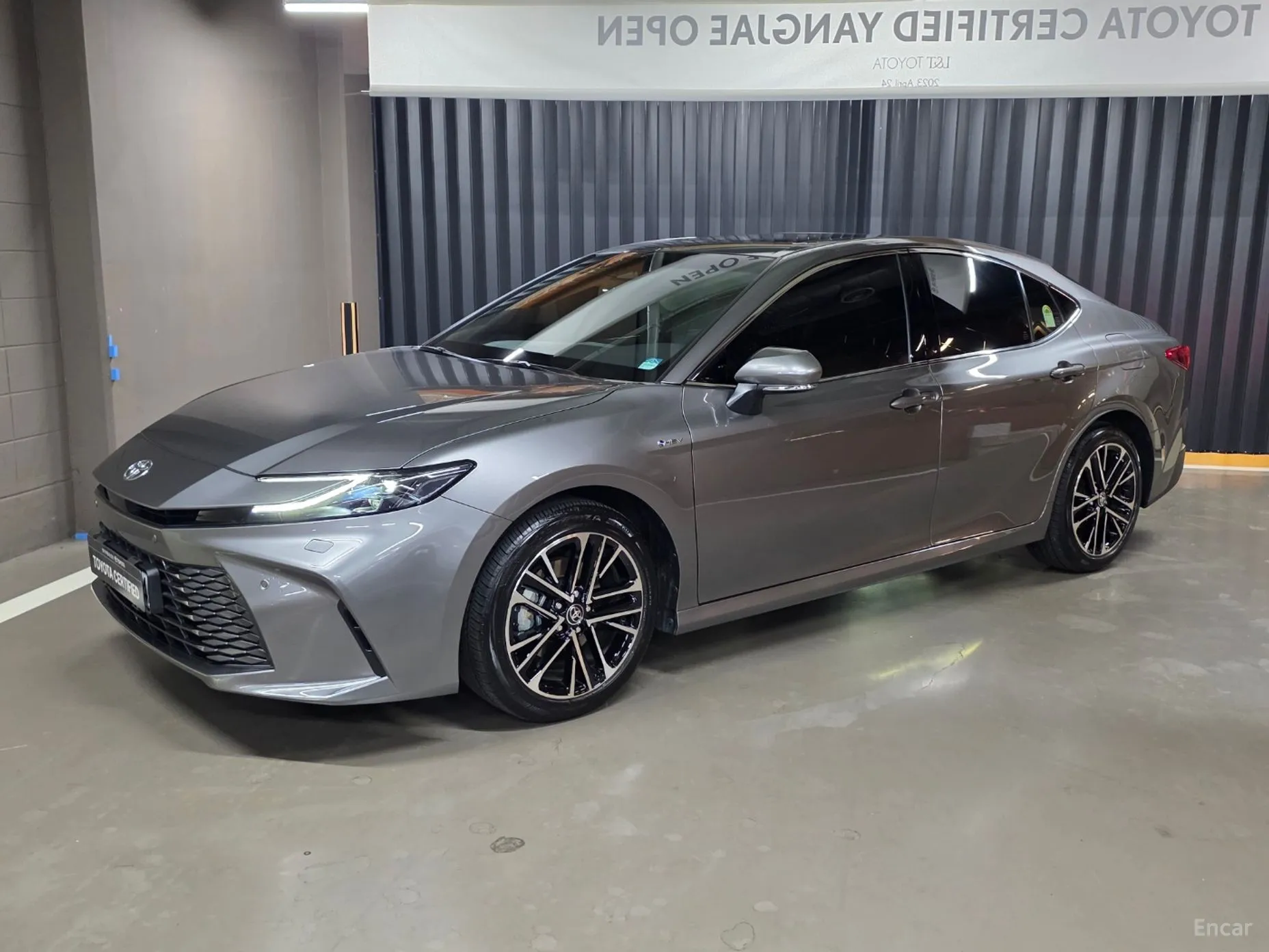 Camry (XV80)