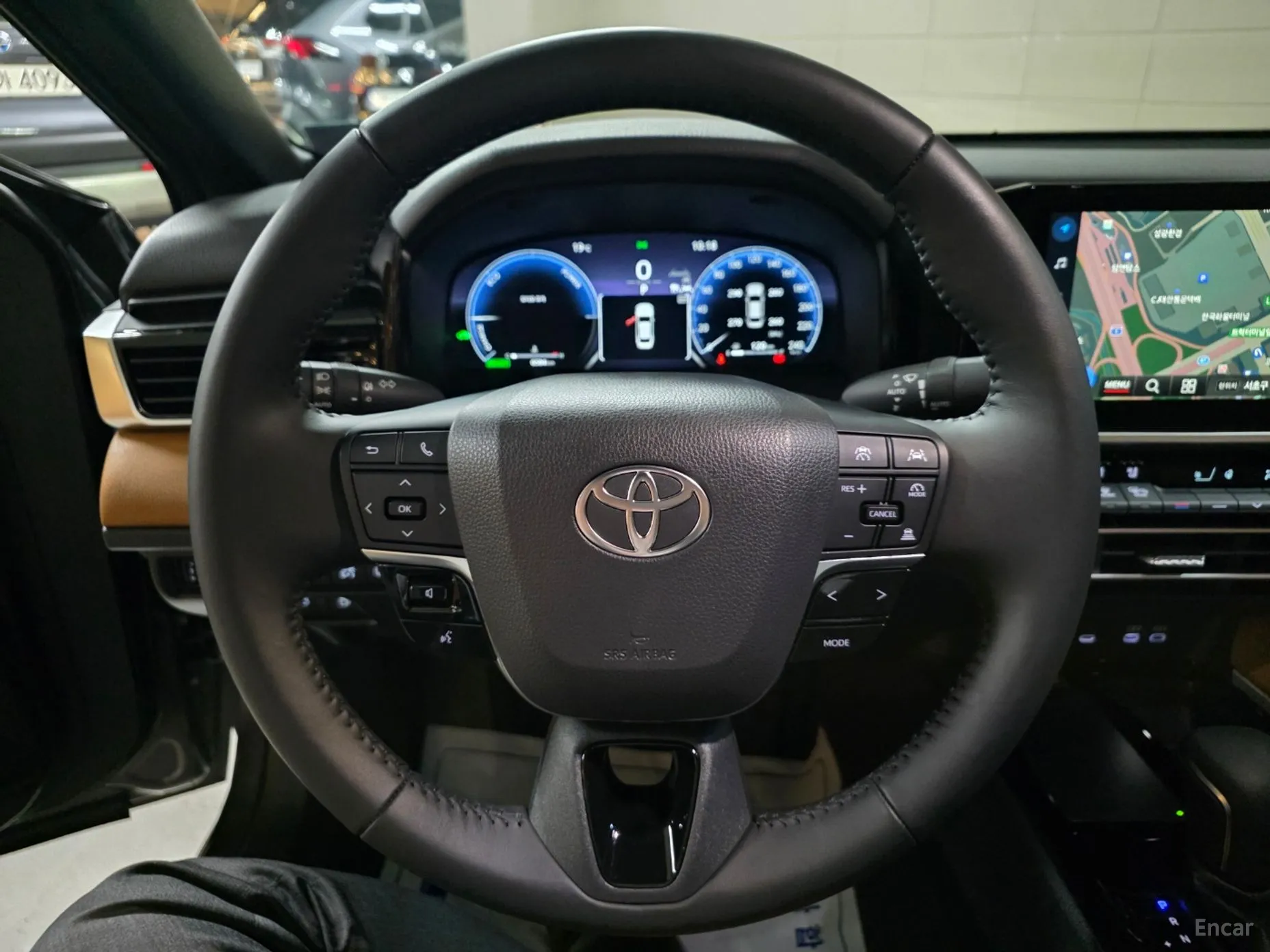 Toyota Camry (XV80) превью 12