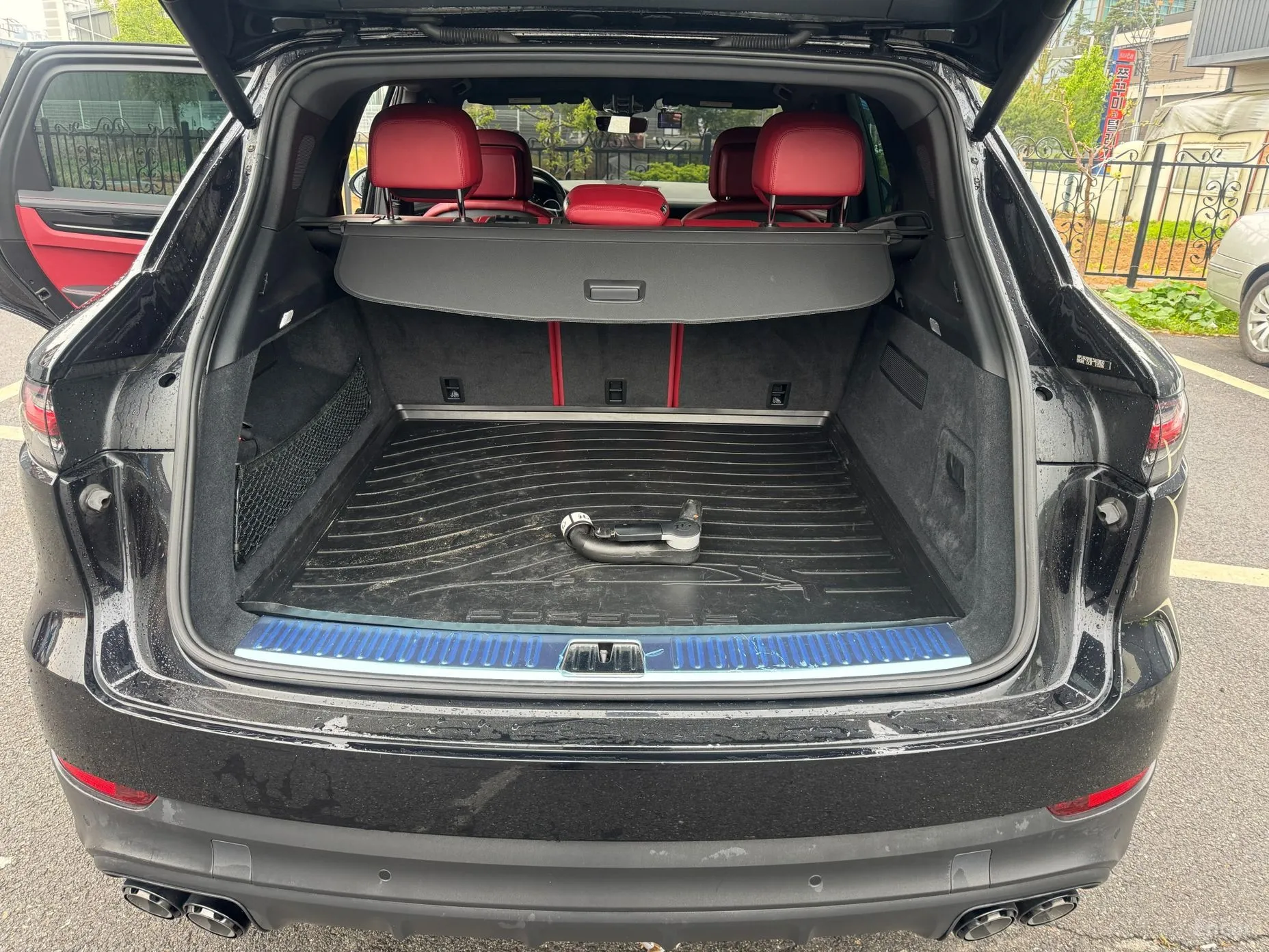 Porsche Cayenne (PO536) превью 12