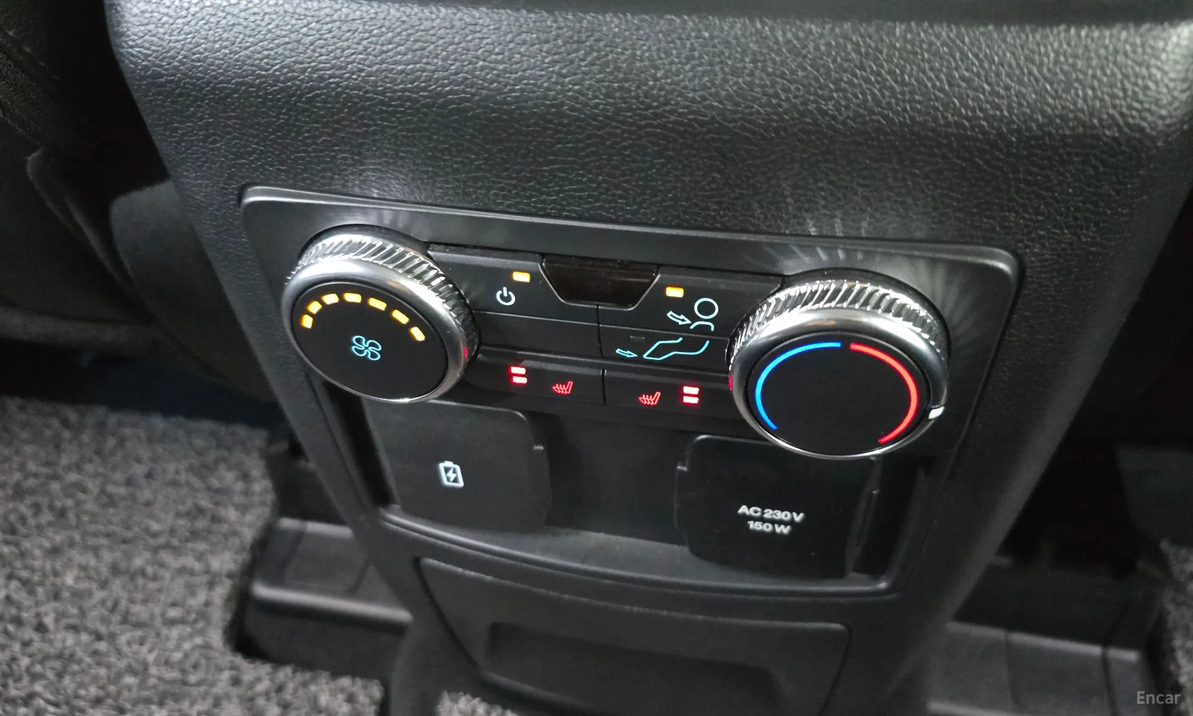 Ford Explorer 6th Generation превью 15