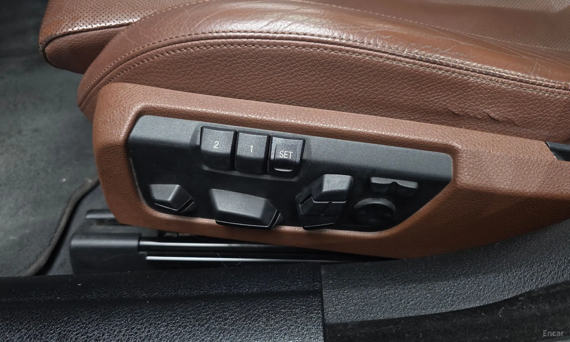 BMW 6 Series (F12) превью 18