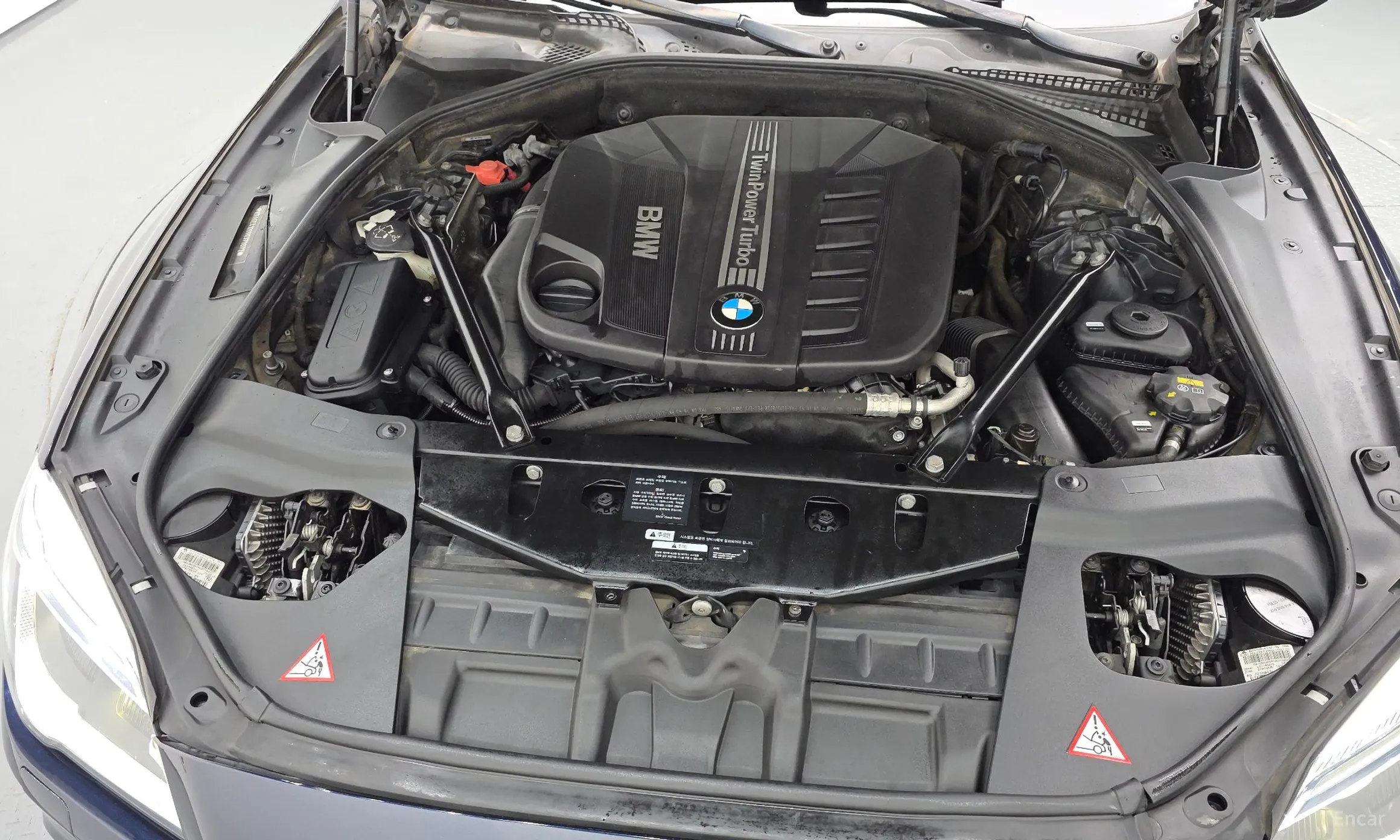 BMW 6 Series (F12) превью 6