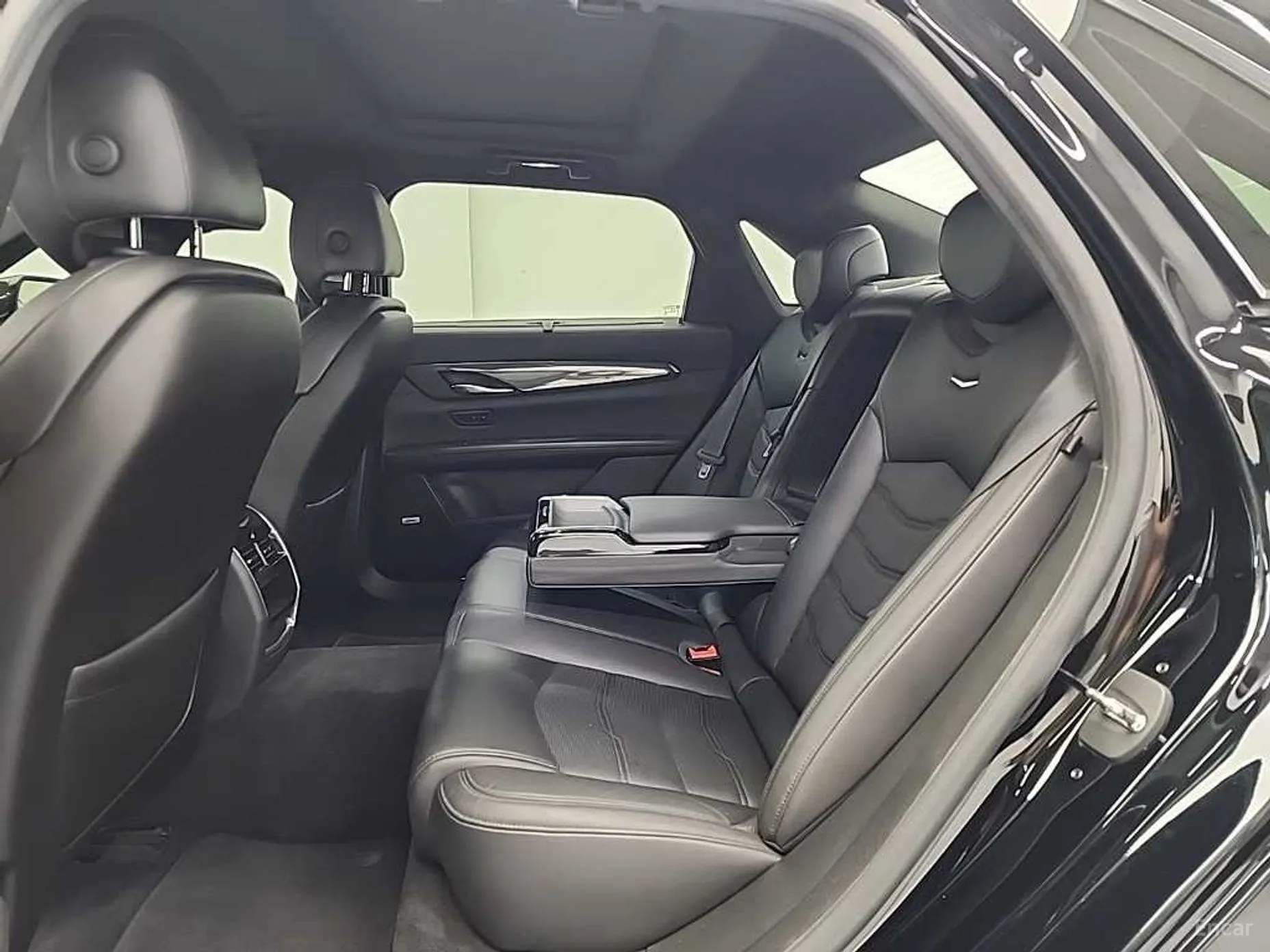Cadillac CT6 превью 12