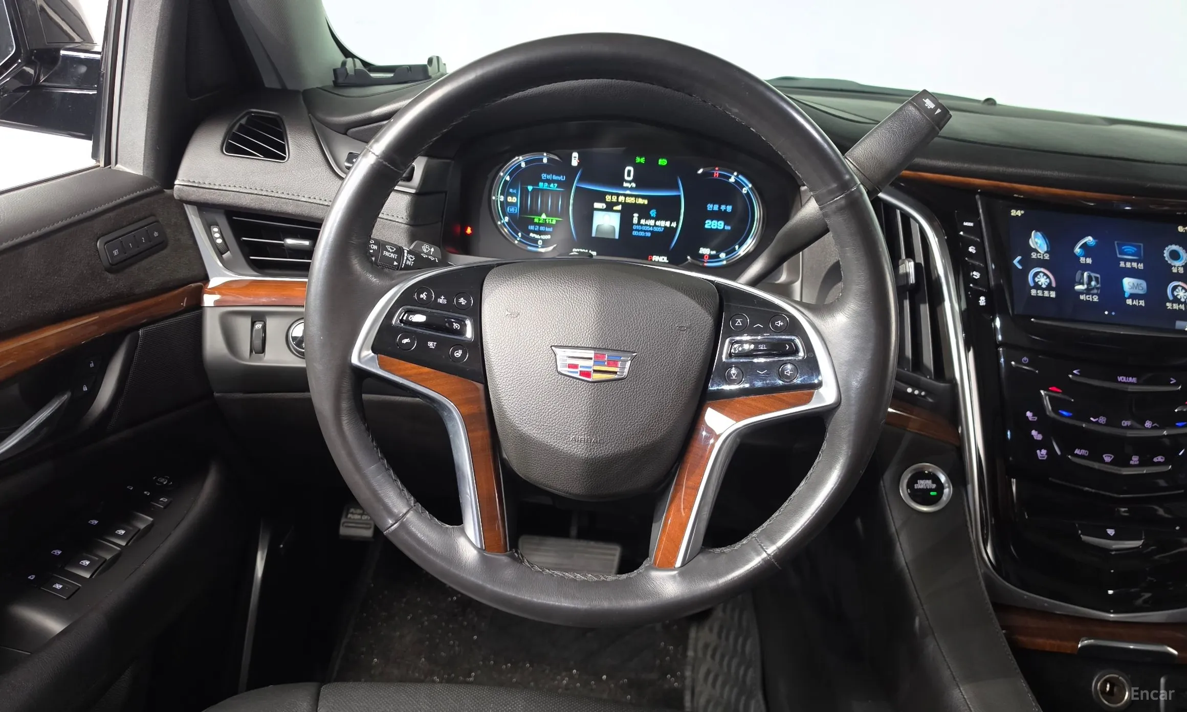 Cadillac Escalade превью 14