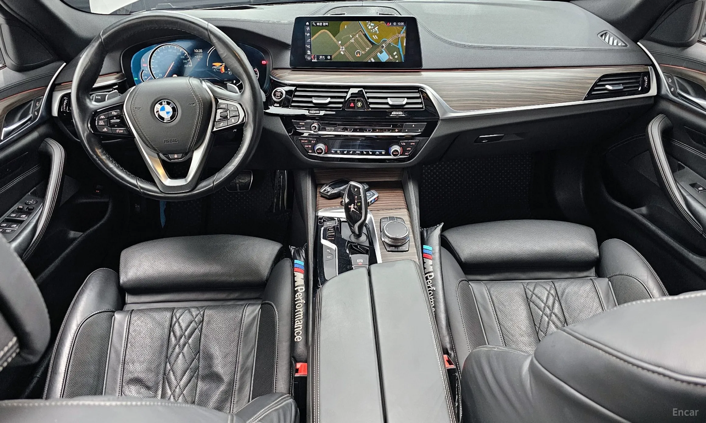 BMW 5 Series (G30) превью 7