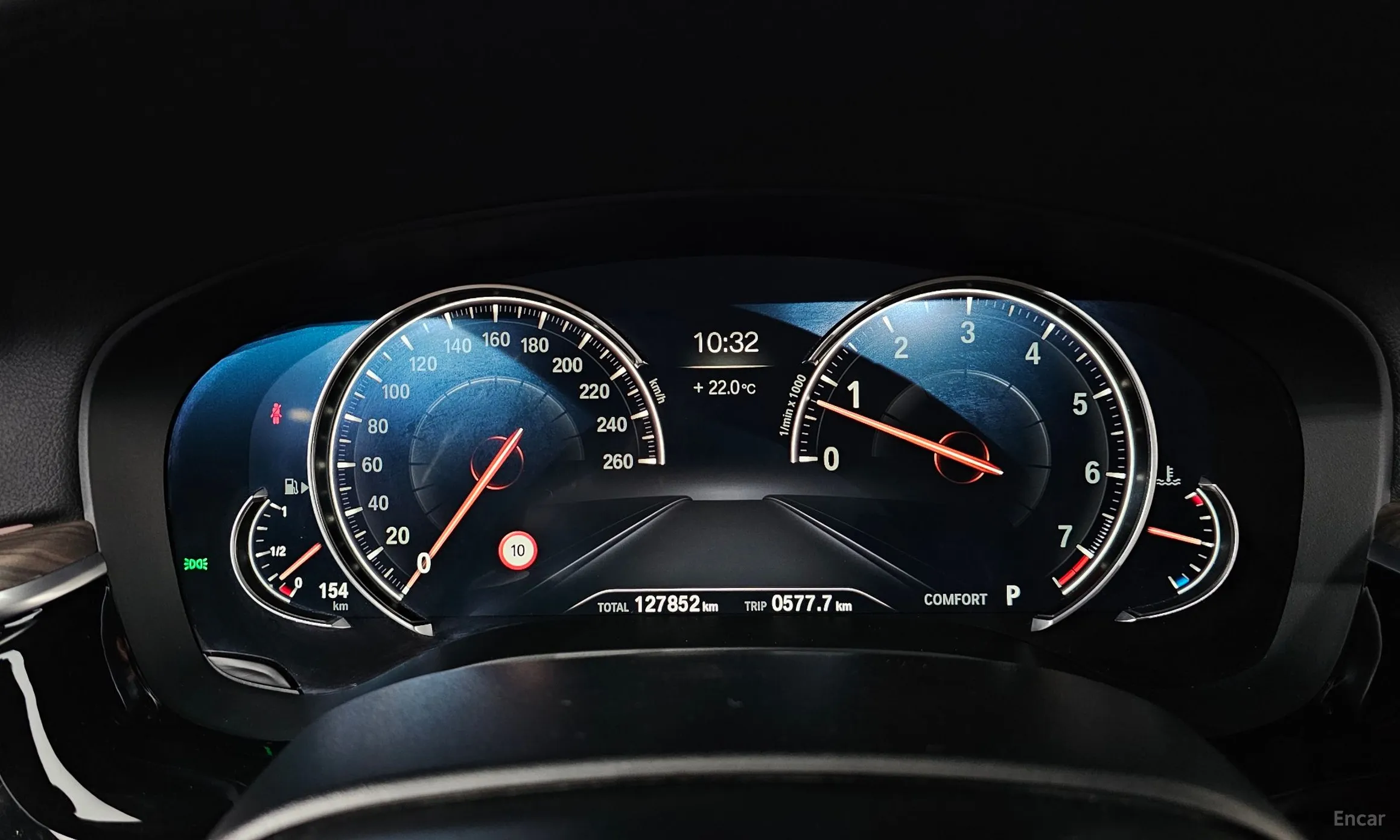 BMW 5 Series (G30) превью 8