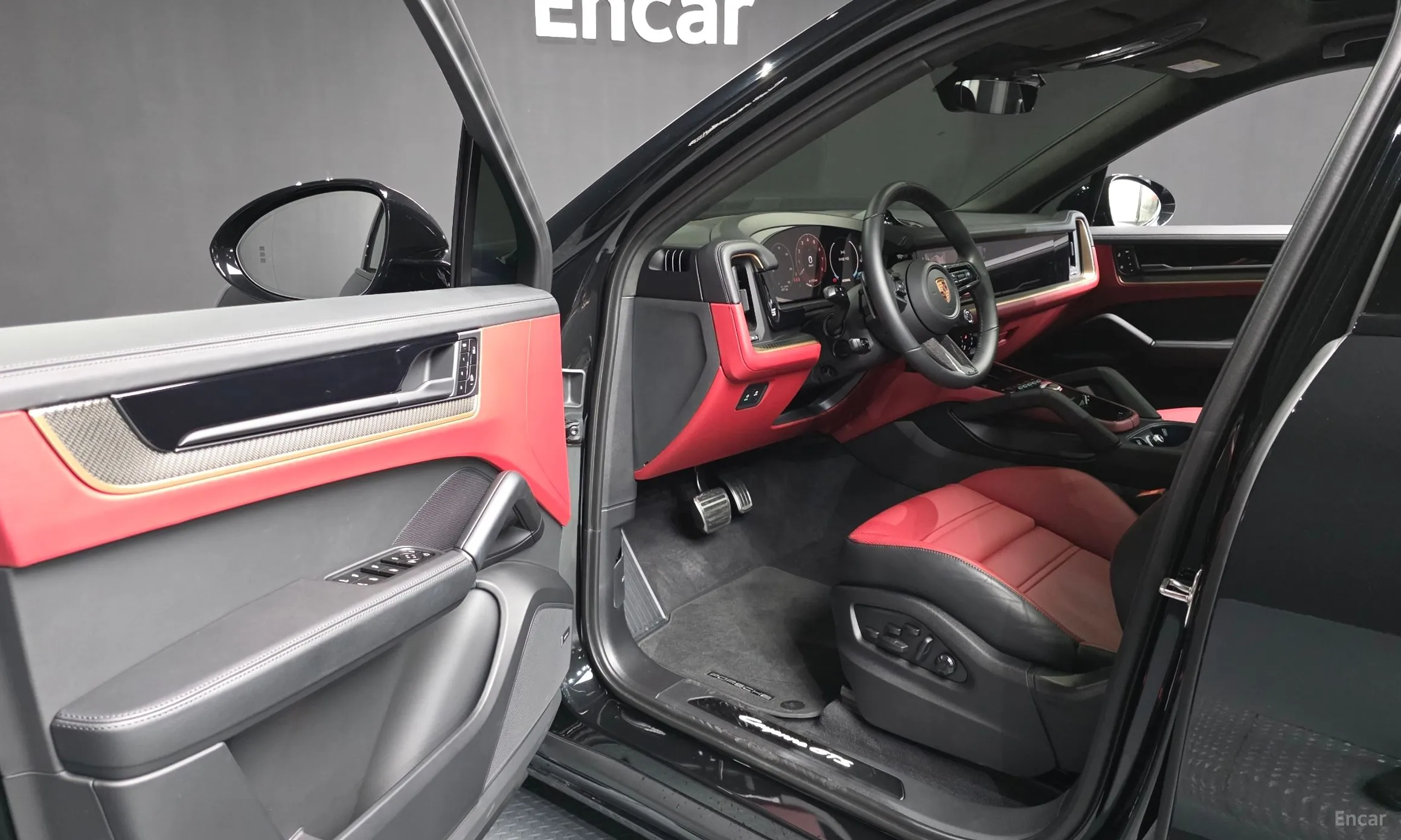Porsche Cayenne (PO536) превью 10