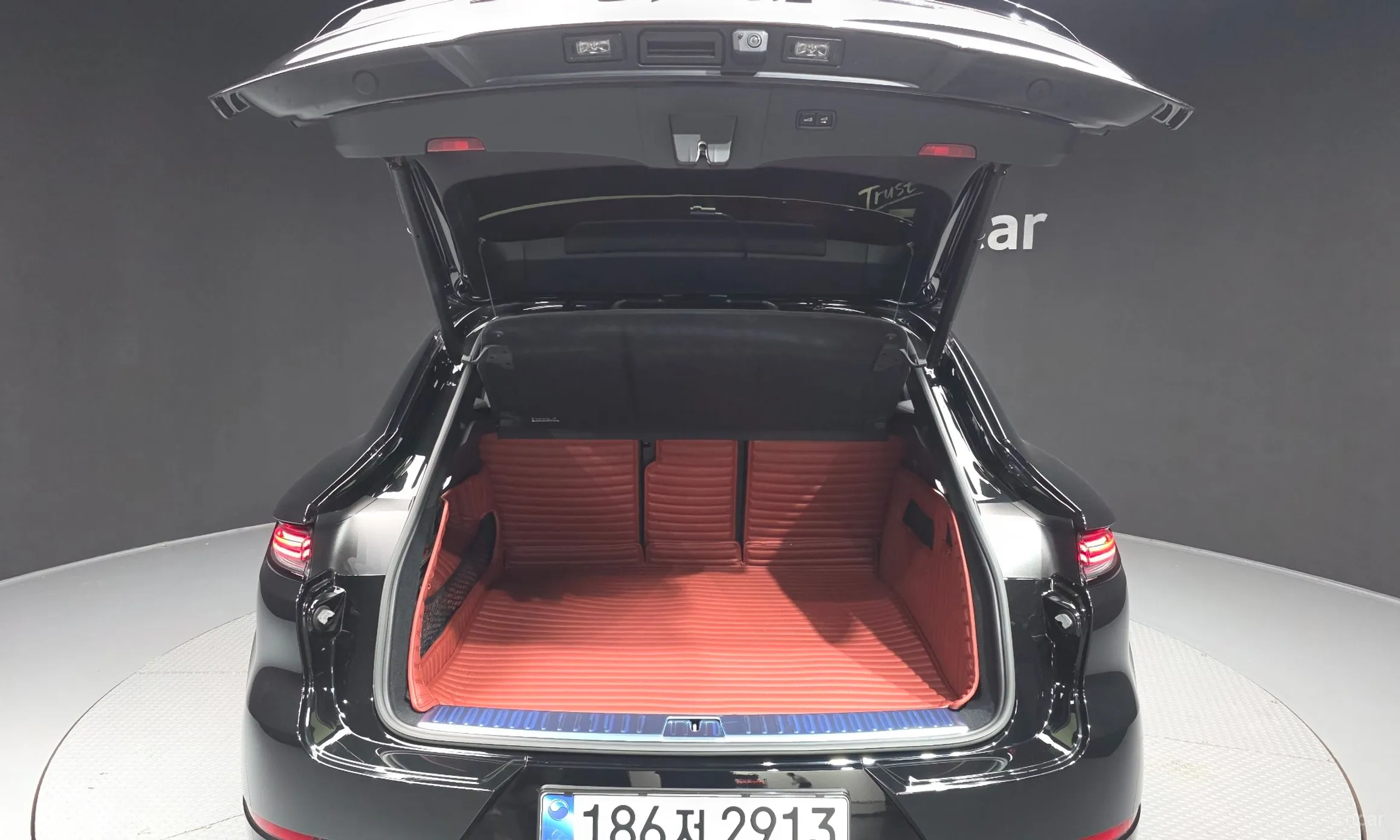 Porsche Cayenne (PO536) превью 20