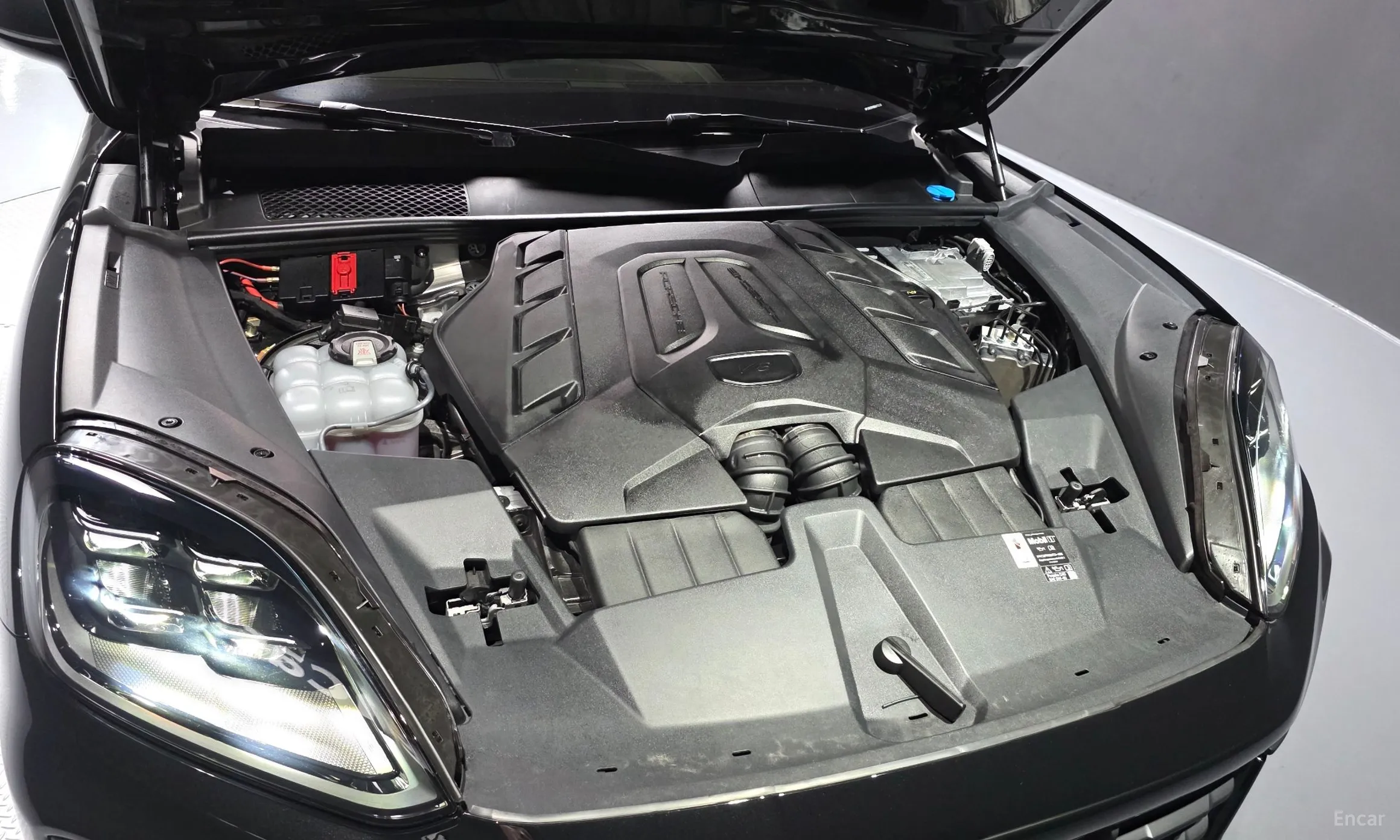 Porsche Cayenne (PO536) превью 6