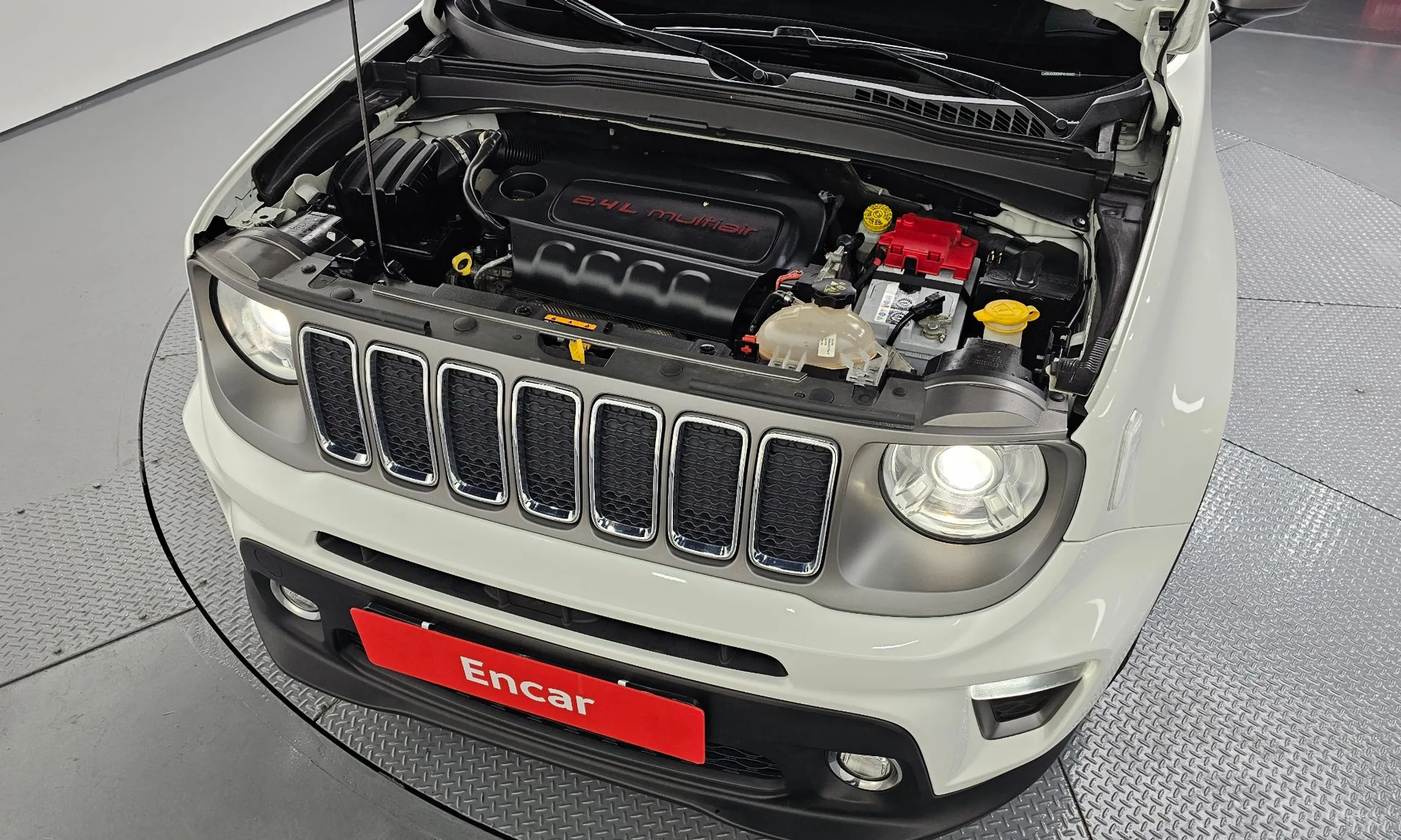 Jeep Renegade превью 6