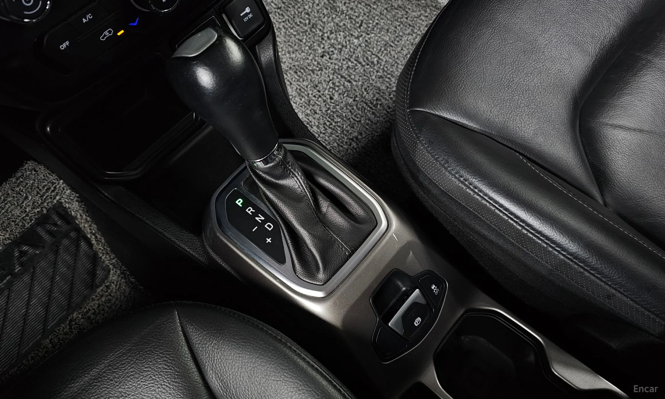 Jeep Renegade превью 9