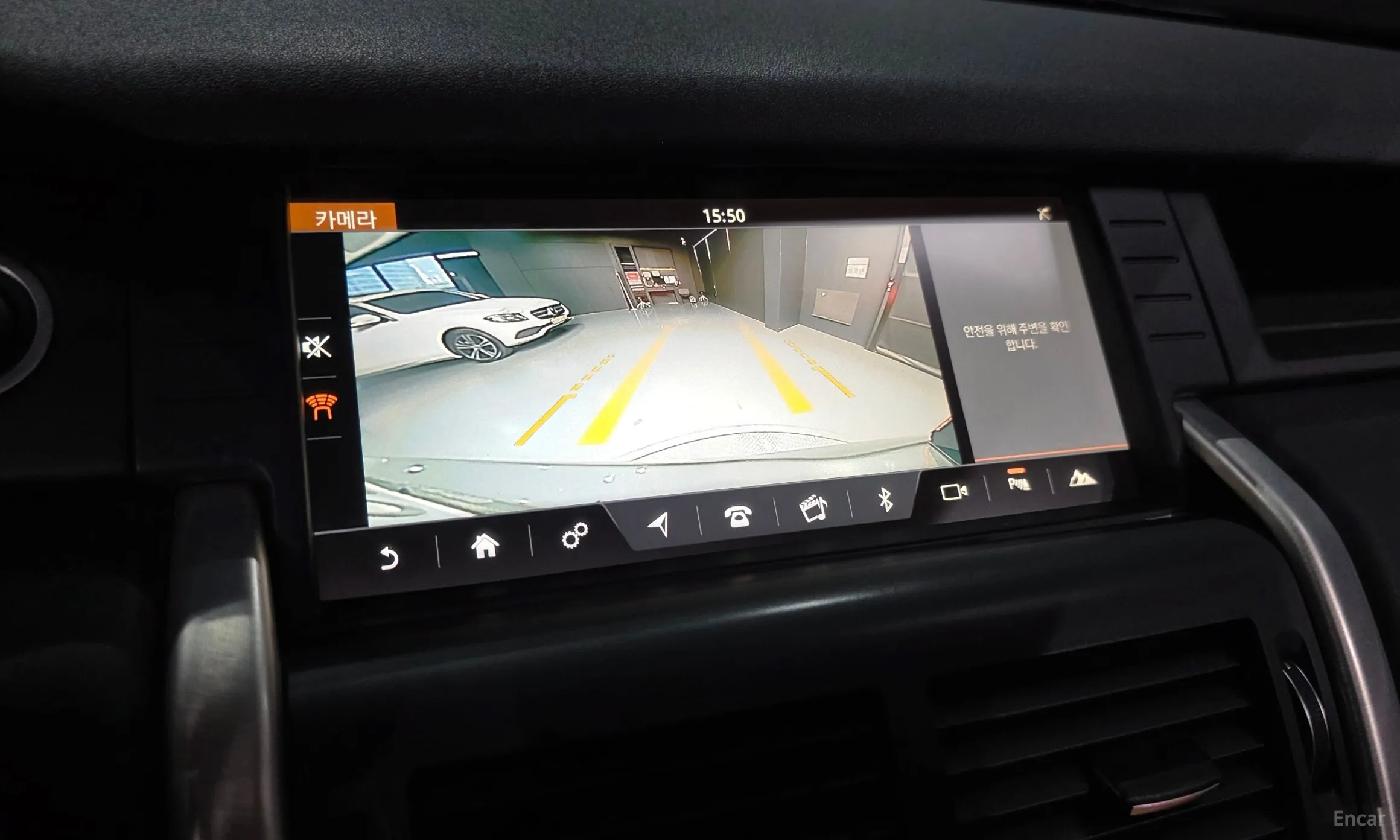 Land Rover Discovery Sports превью 15
