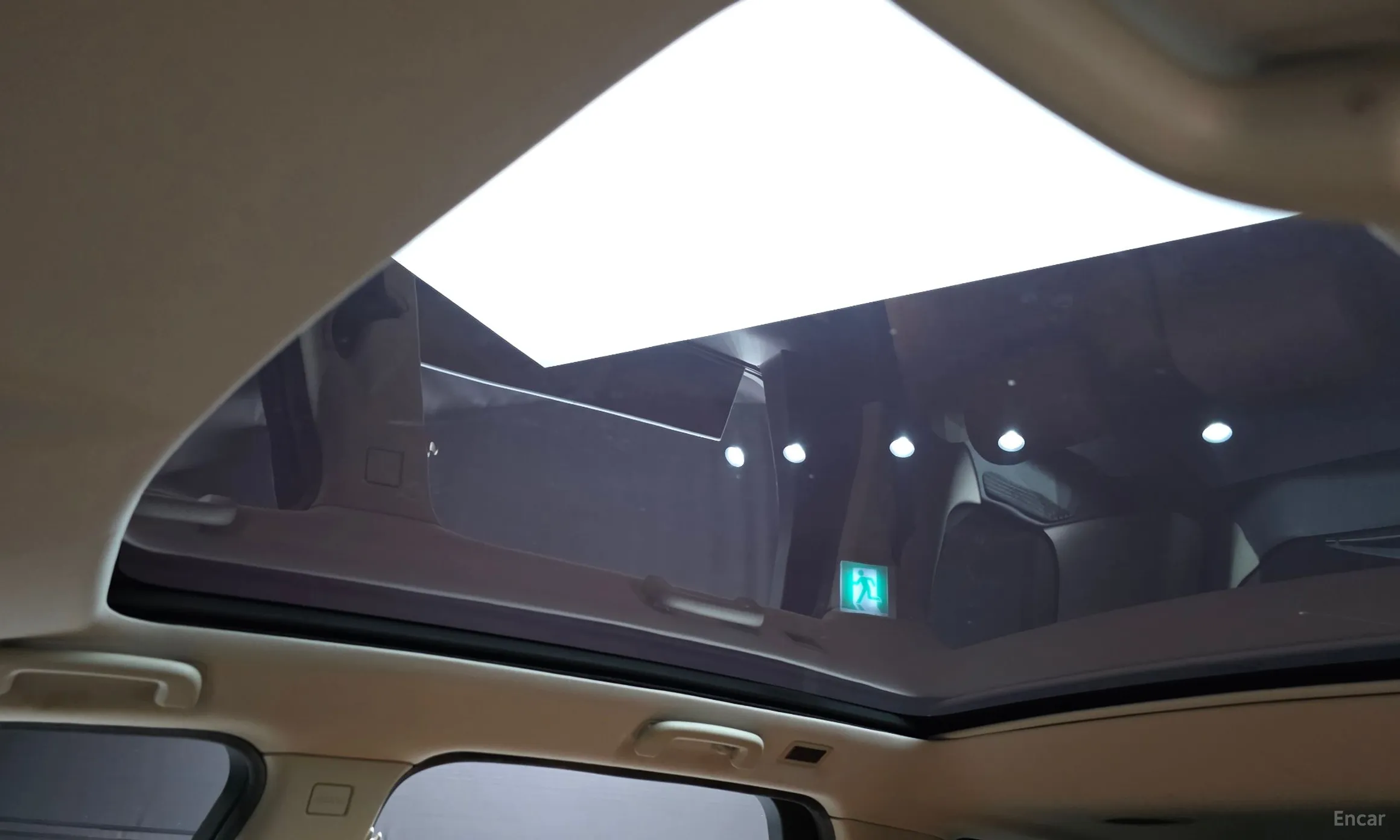 Land Rover Discovery Sports превью 17