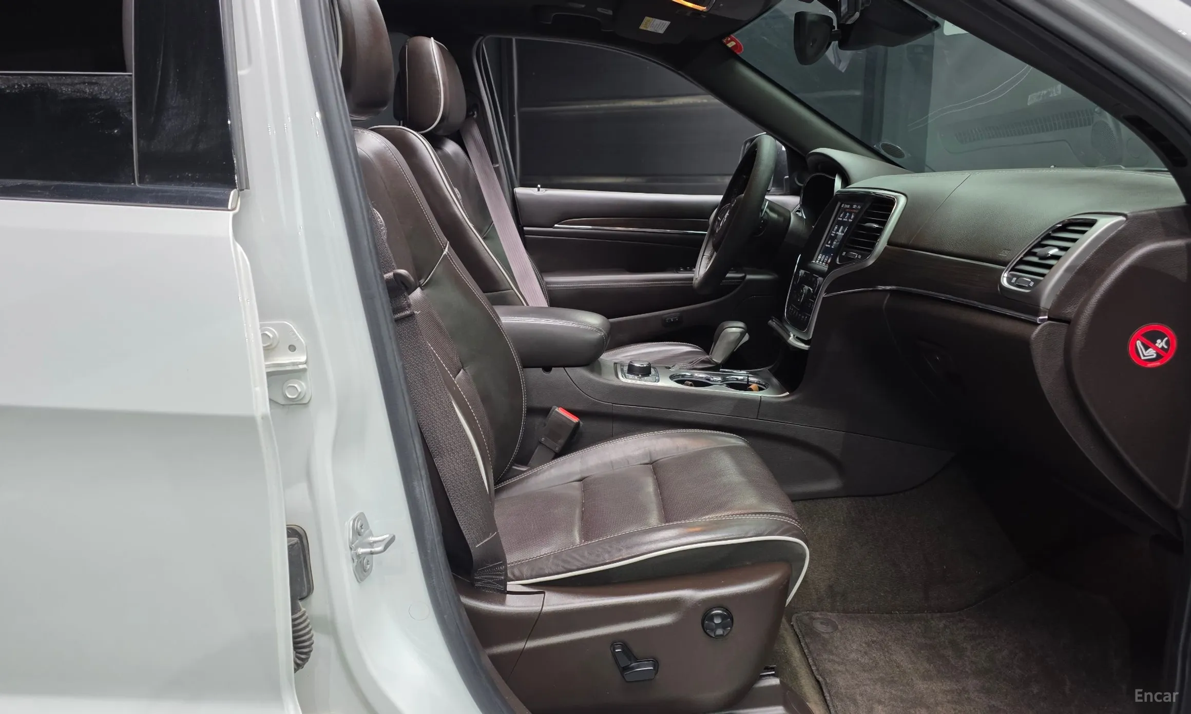 Jeep Grand Cherokee превью 11