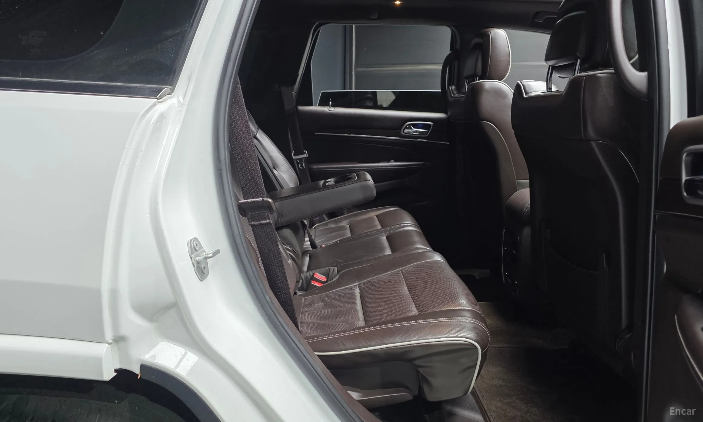 Jeep Grand Cherokee превью 12