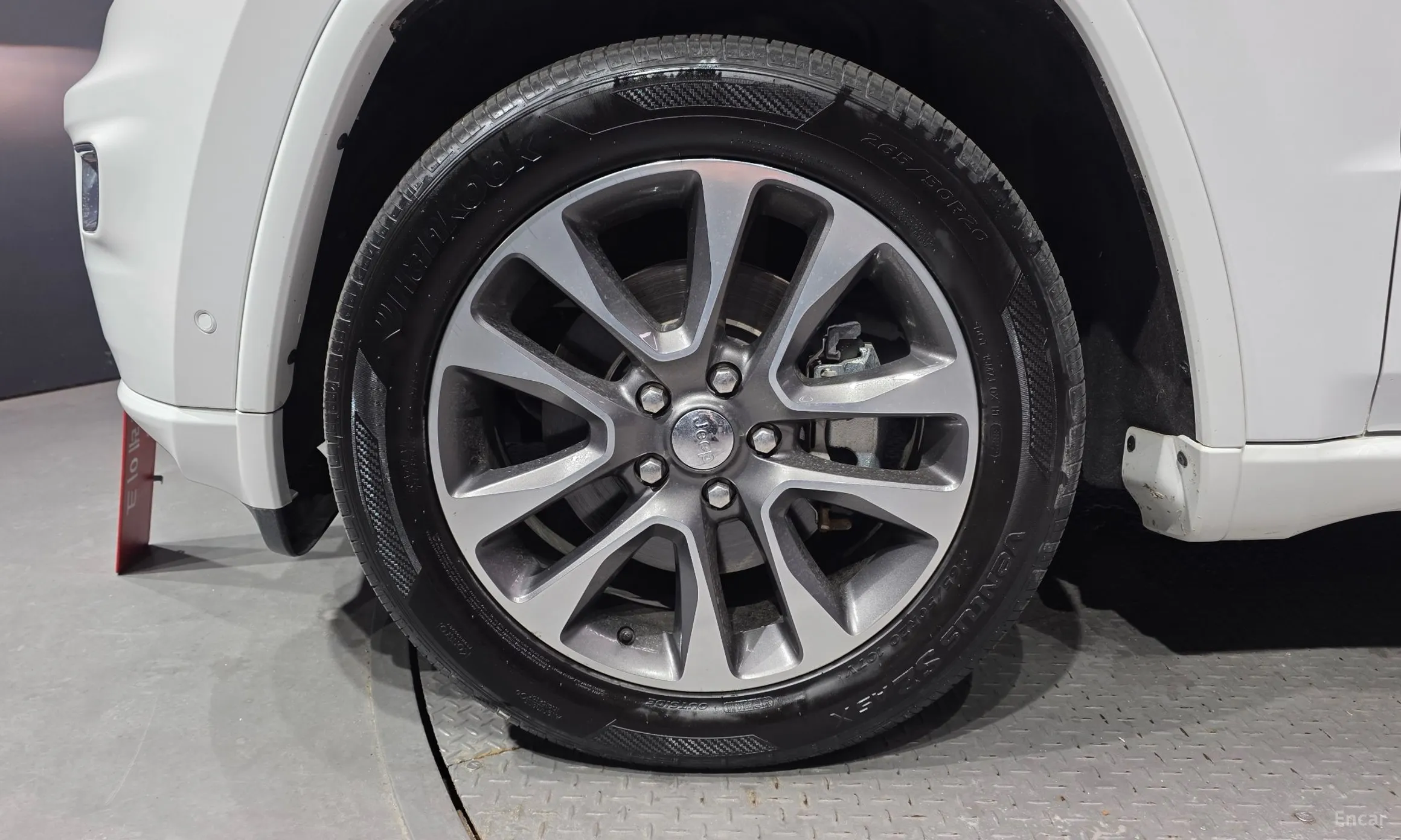 Jeep Grand Cherokee превью 5