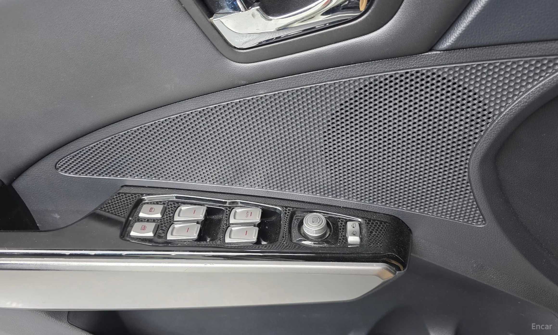 KG Mobility (SsangYong) Tivoli, Lazio превью 11