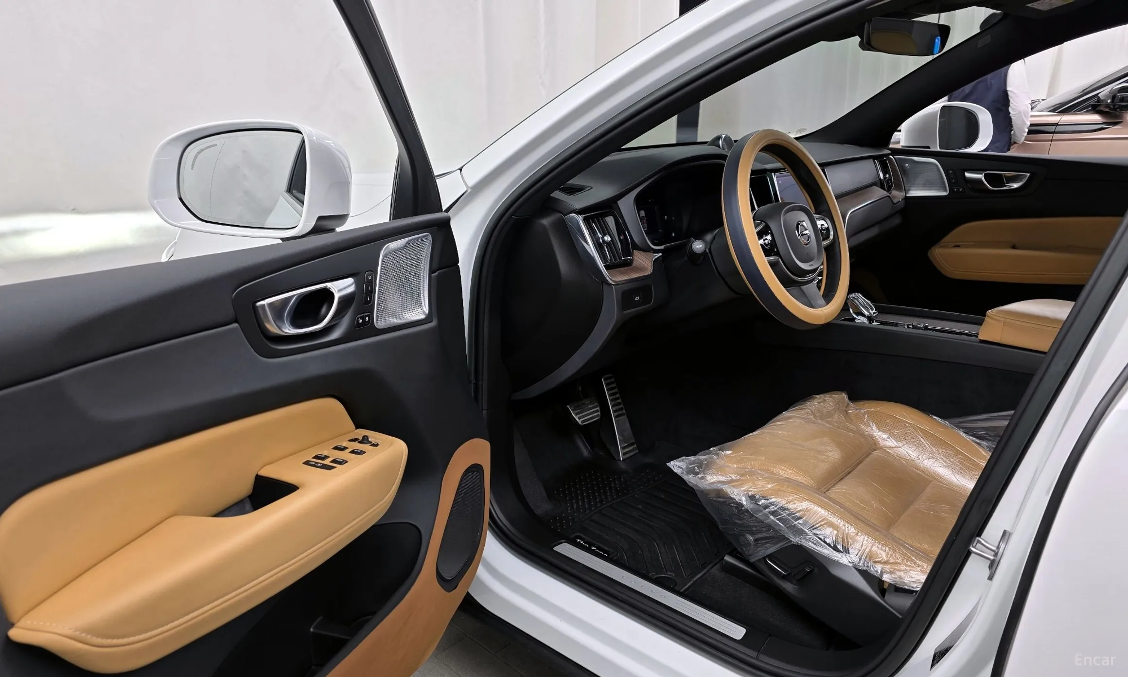 Volvo XC60 Gen 2 превью 10