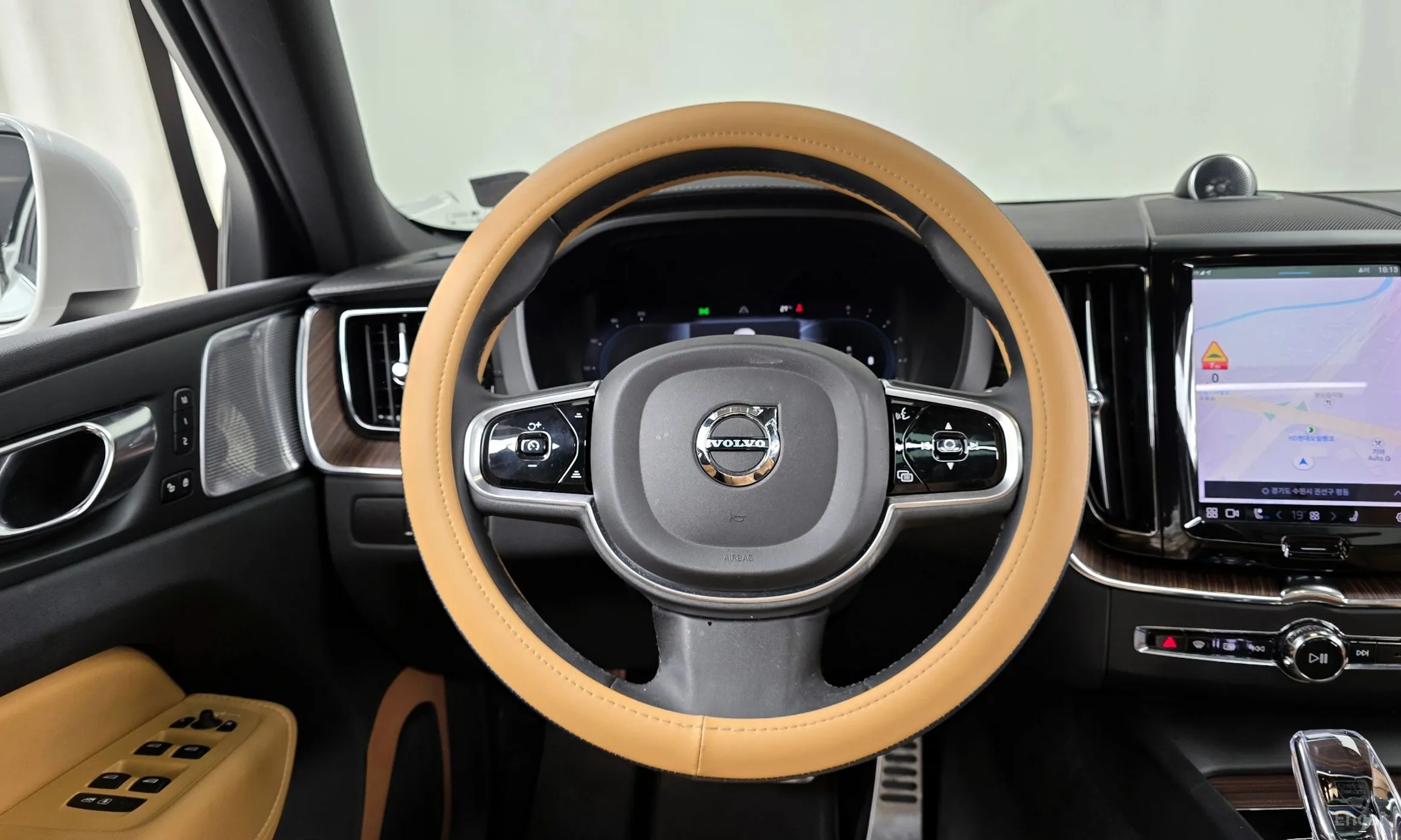 Volvo XC60 Gen 2 превью 13