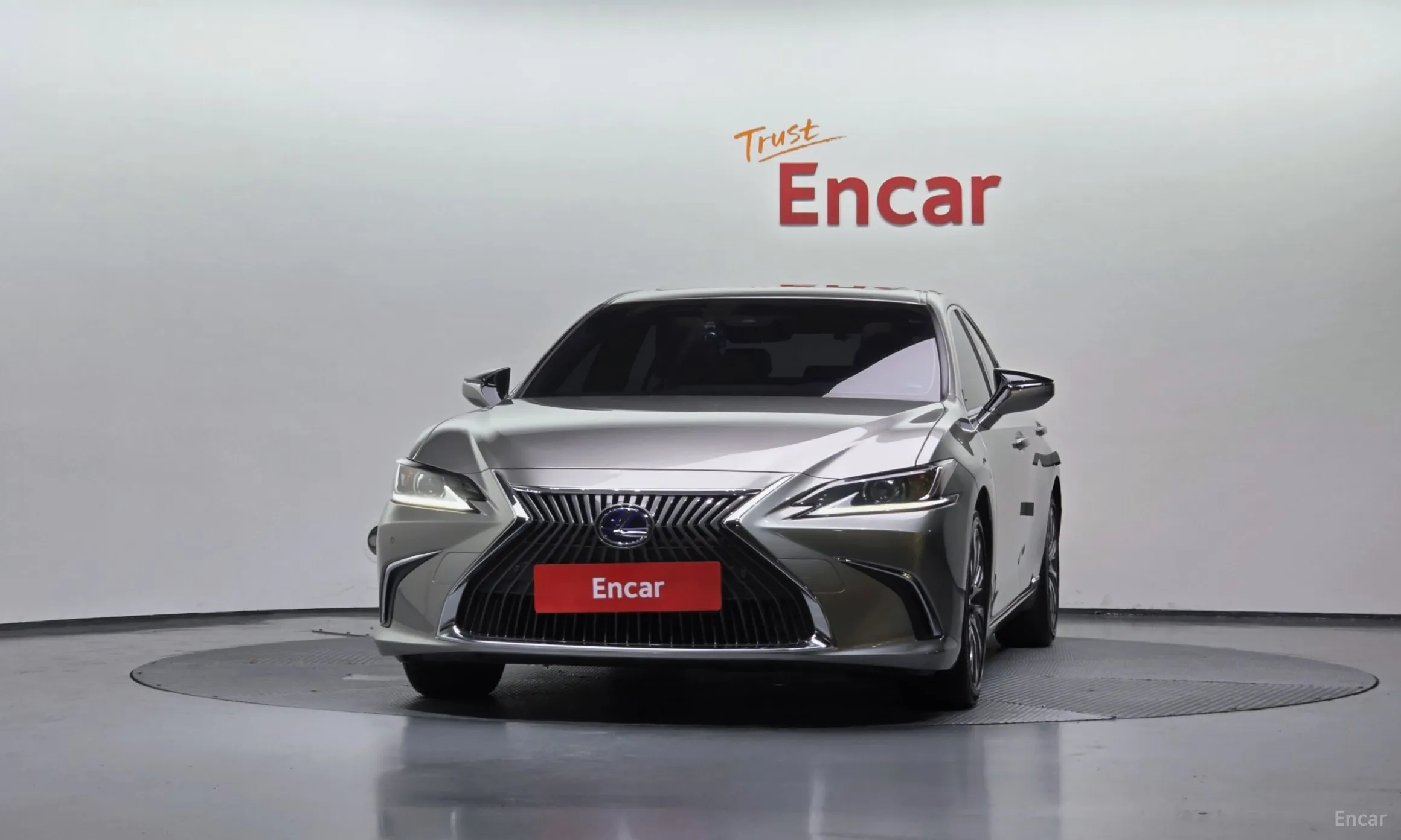 Lexus ES300h 7th Generation превью 3
