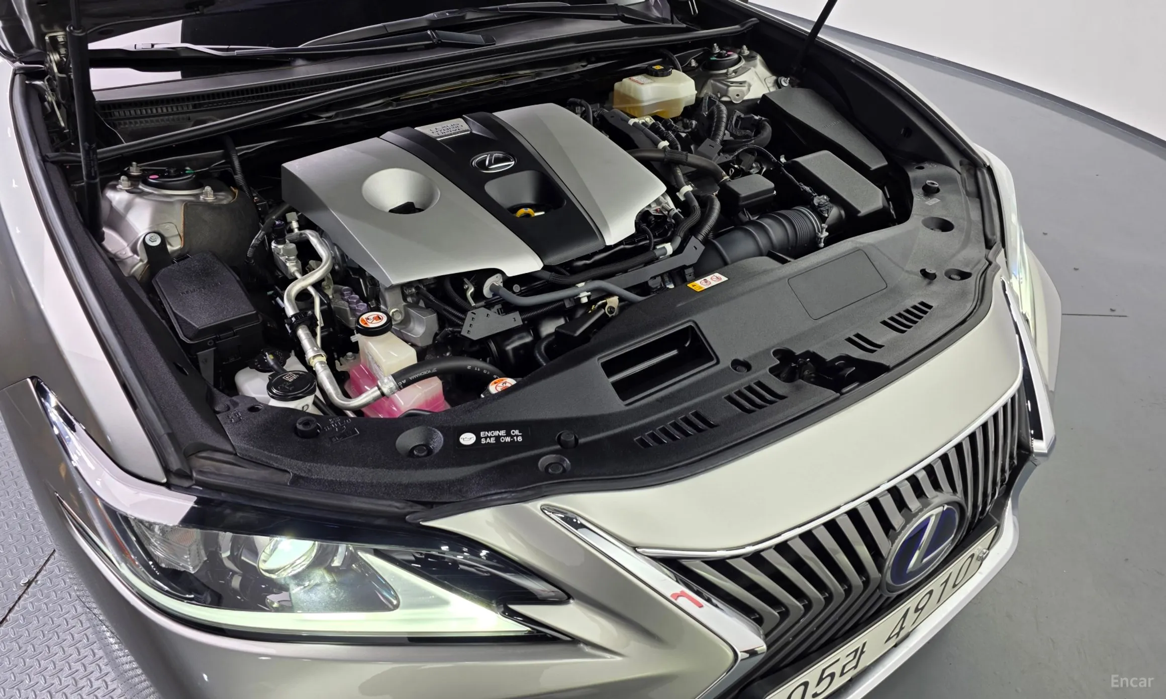 Lexus ES300h 7th Generation превью 6
