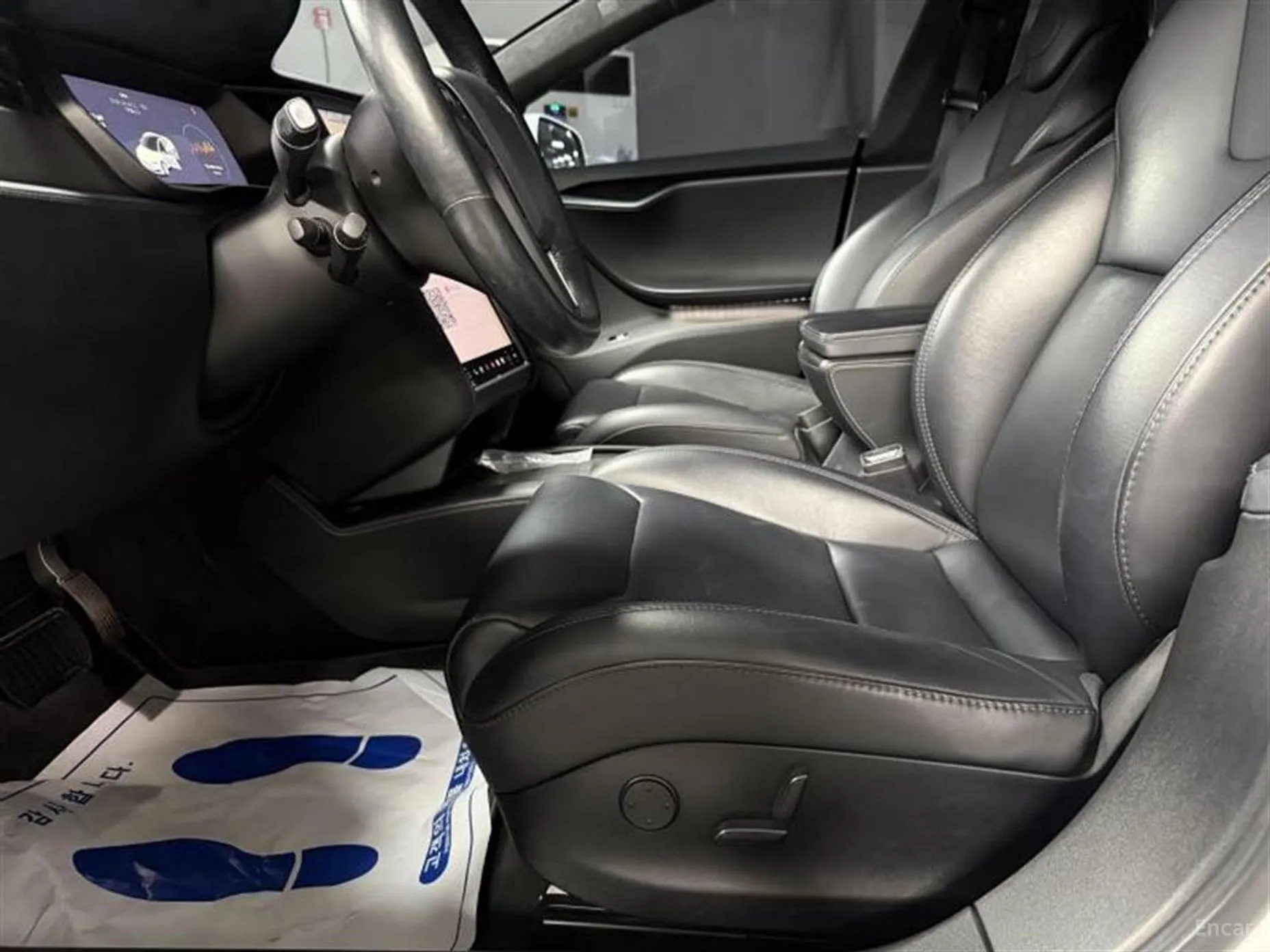 Tesla Model S превью 11