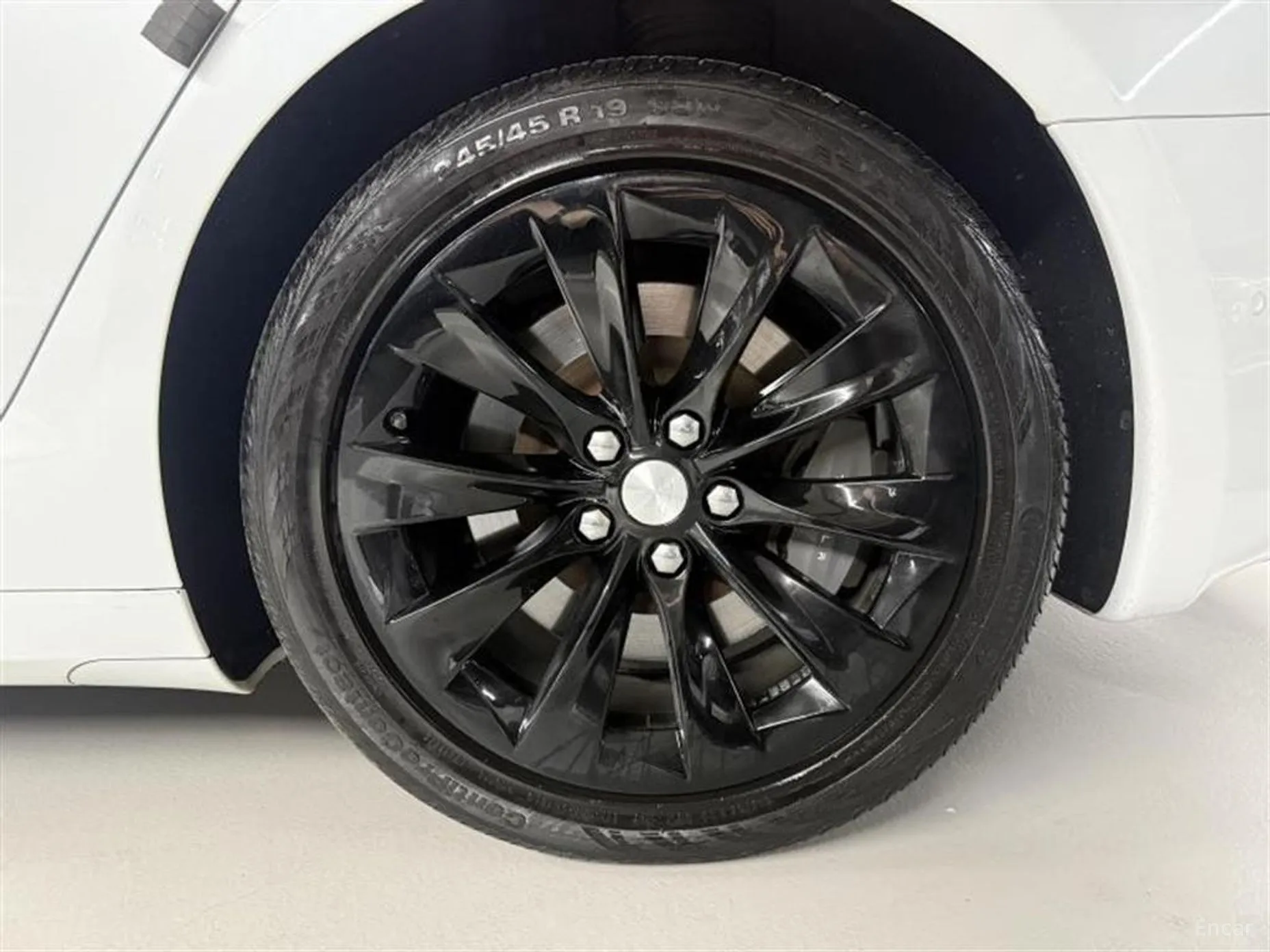 Tesla Model S превью 20