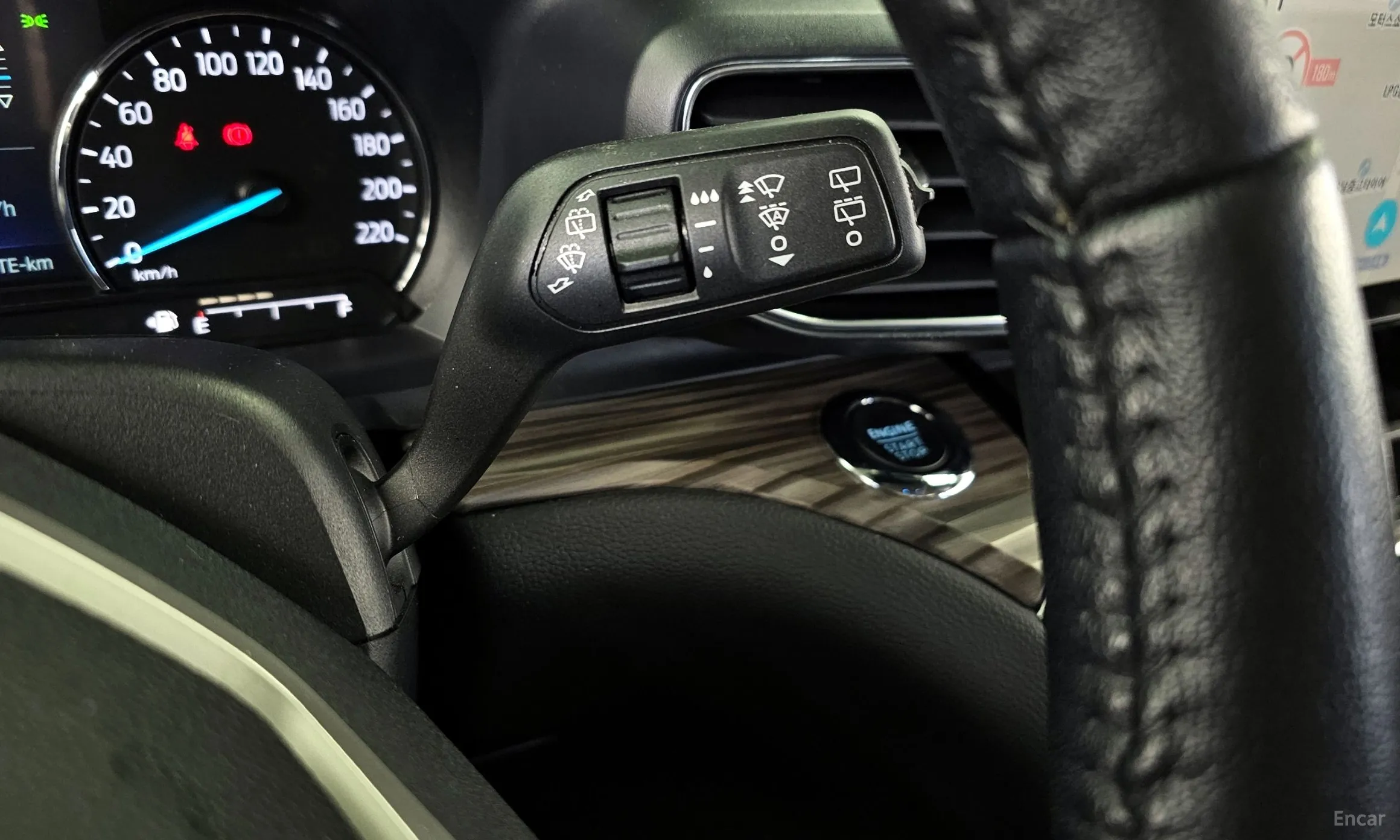 Ford Explorer 6th Generation превью 14