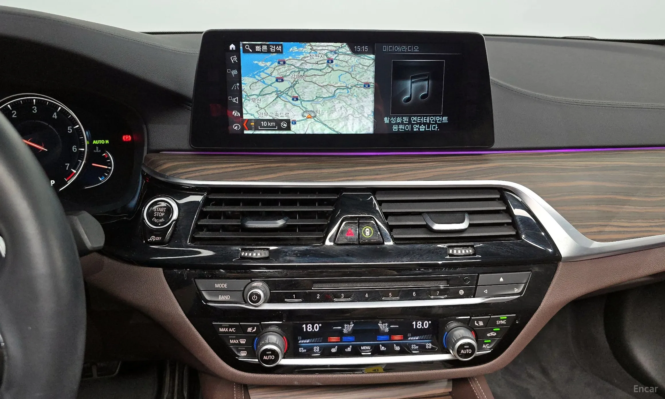 BMW 5 Series (G30) превью 16