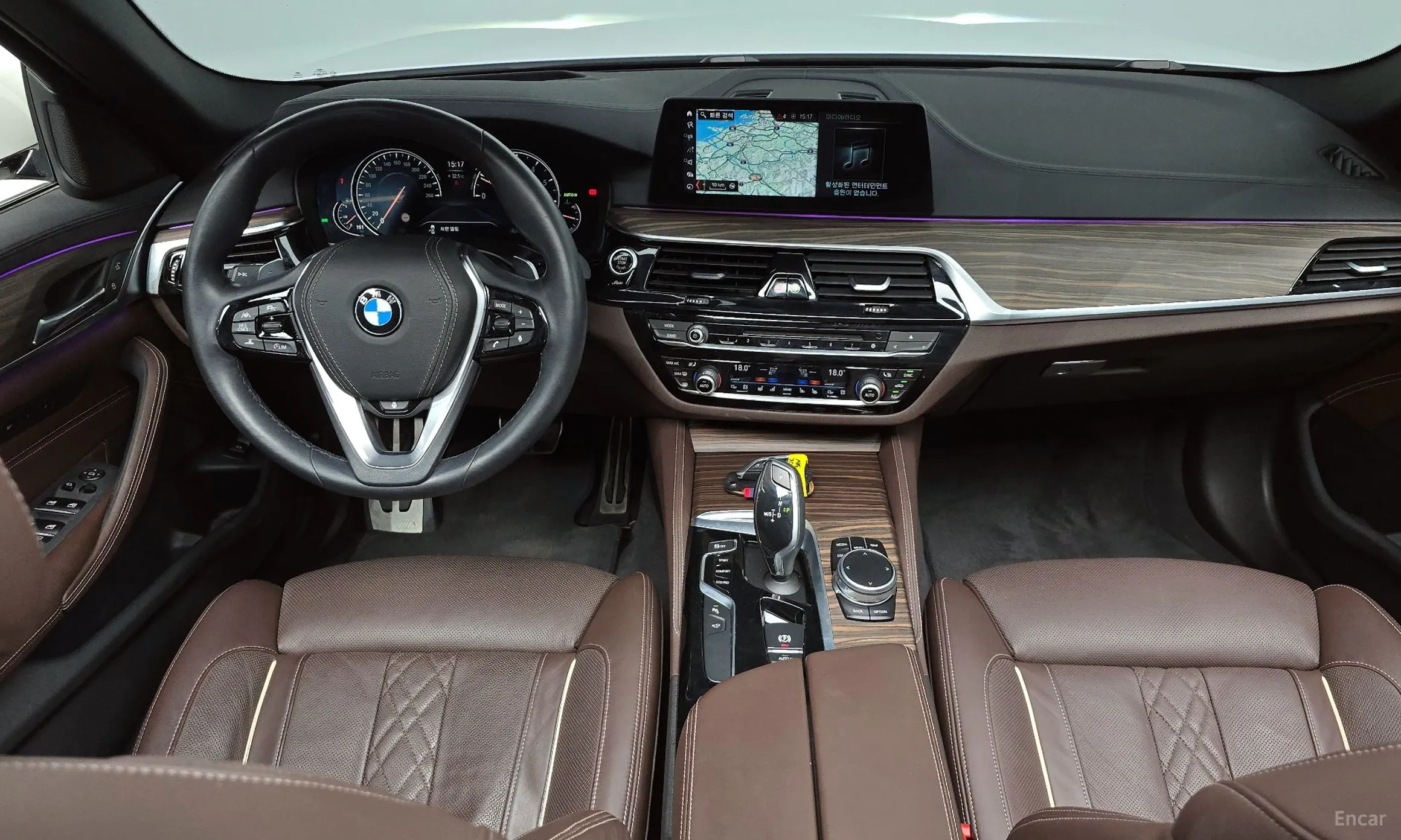 BMW 5 Series (G30) превью 7