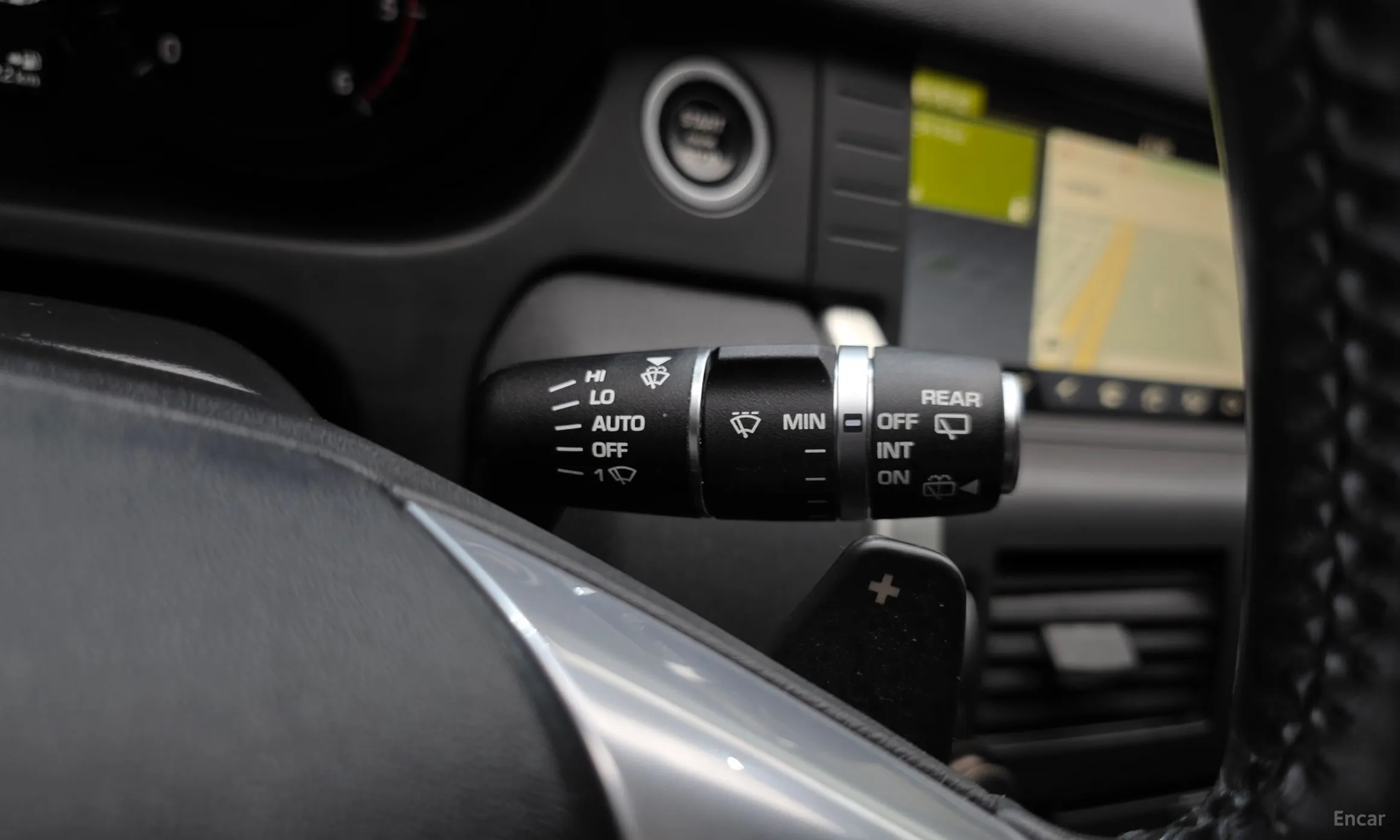 Land Rover Discovery Sports превью 15
