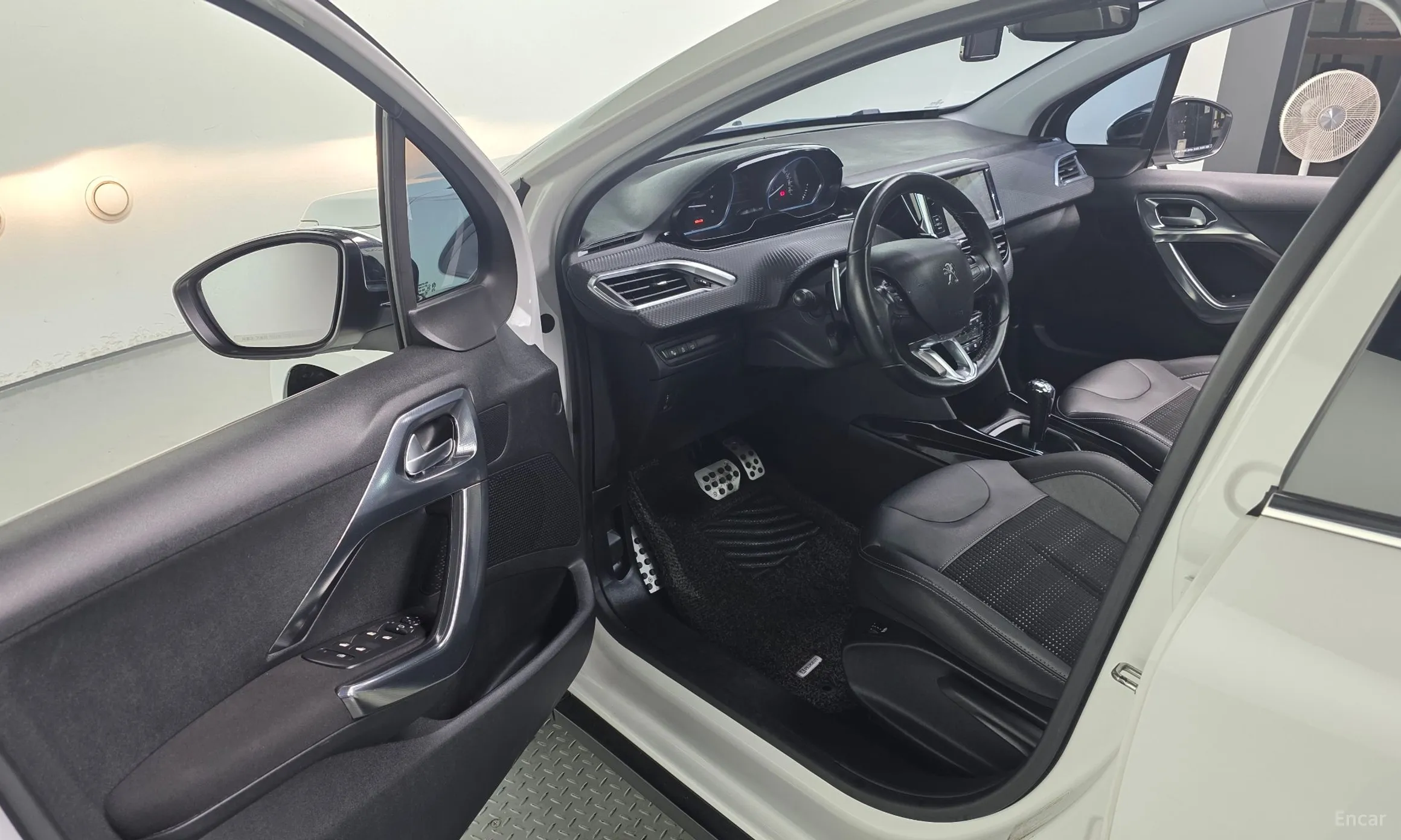 Peugeot 2008. превью 10