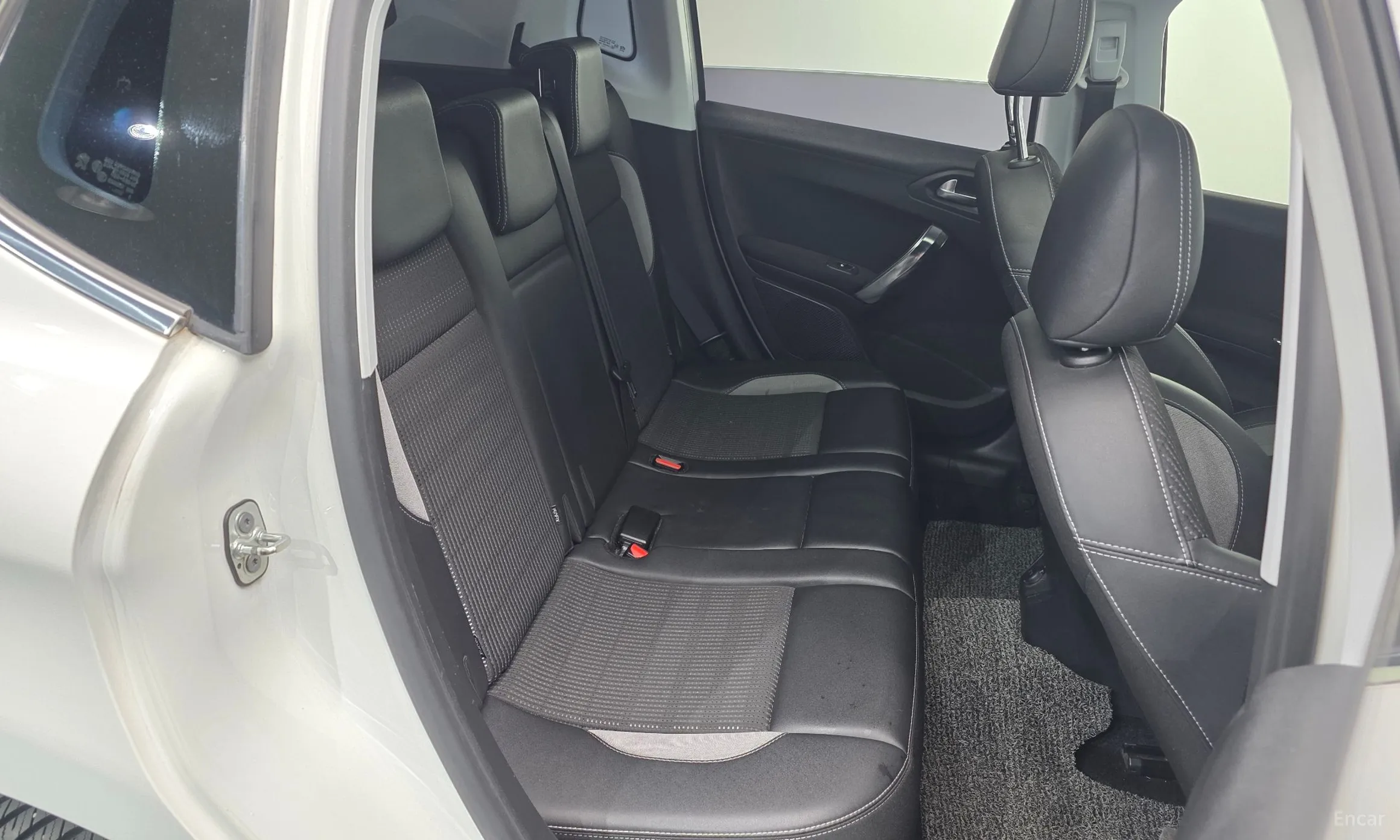 Peugeot 2008. превью 11