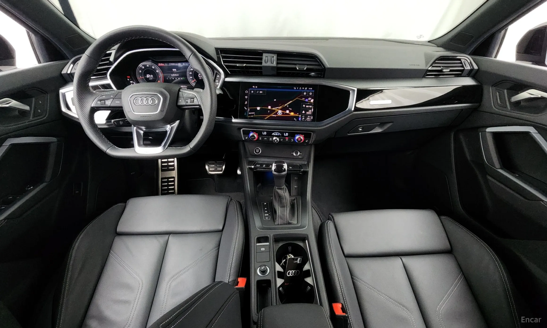 Audi Q3 (F3) превью 7