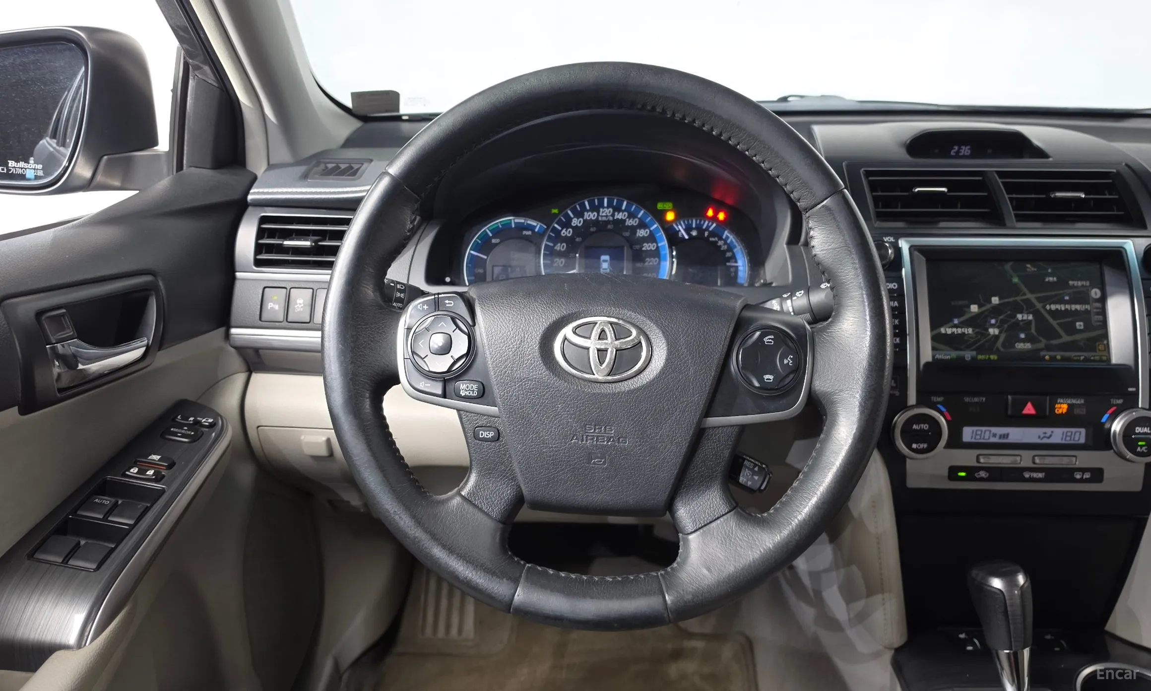 Toyota New Camry превью 12
