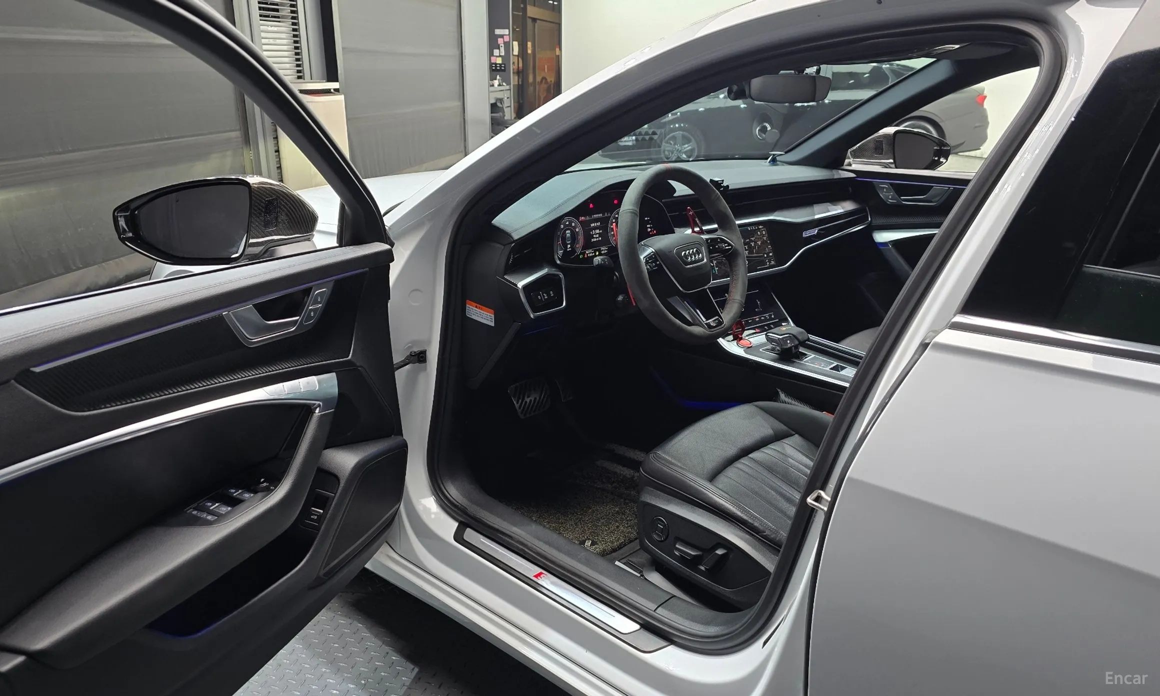 Audi A6 (C8) превью 10