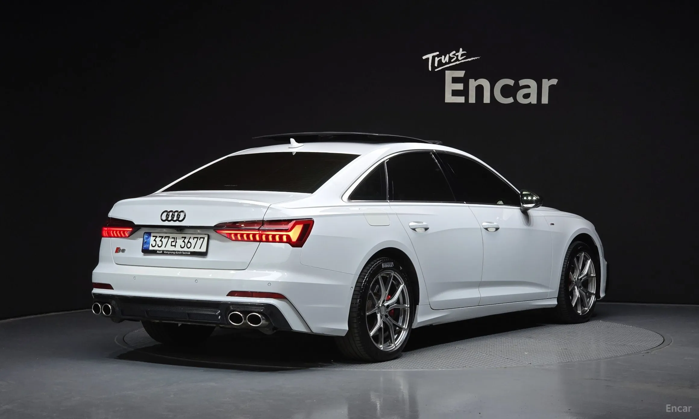 Audi A6 (C8)