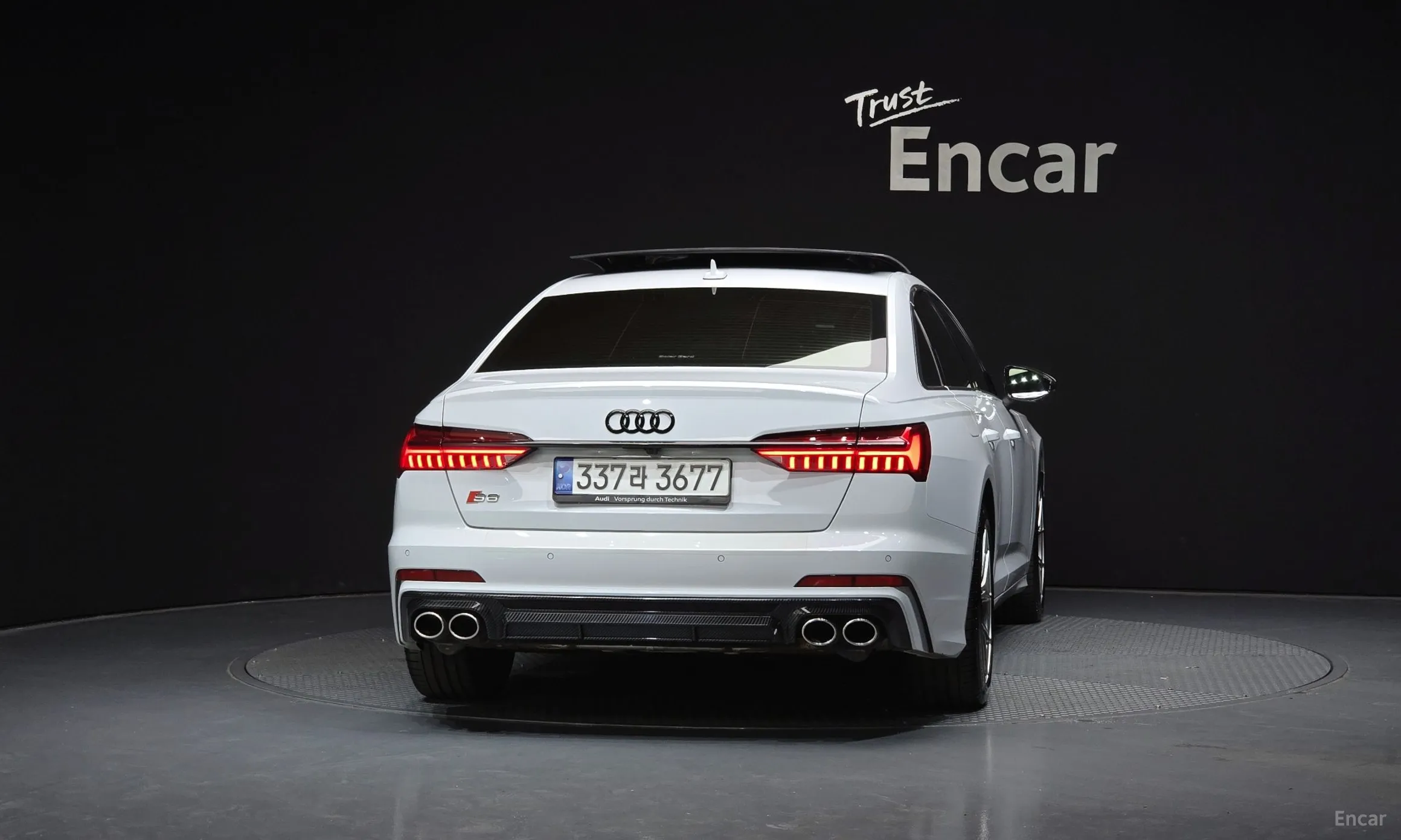 Audi A6 (C8) превью 4